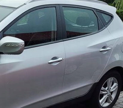 дверь левая задний Hyundai IX35 10-15