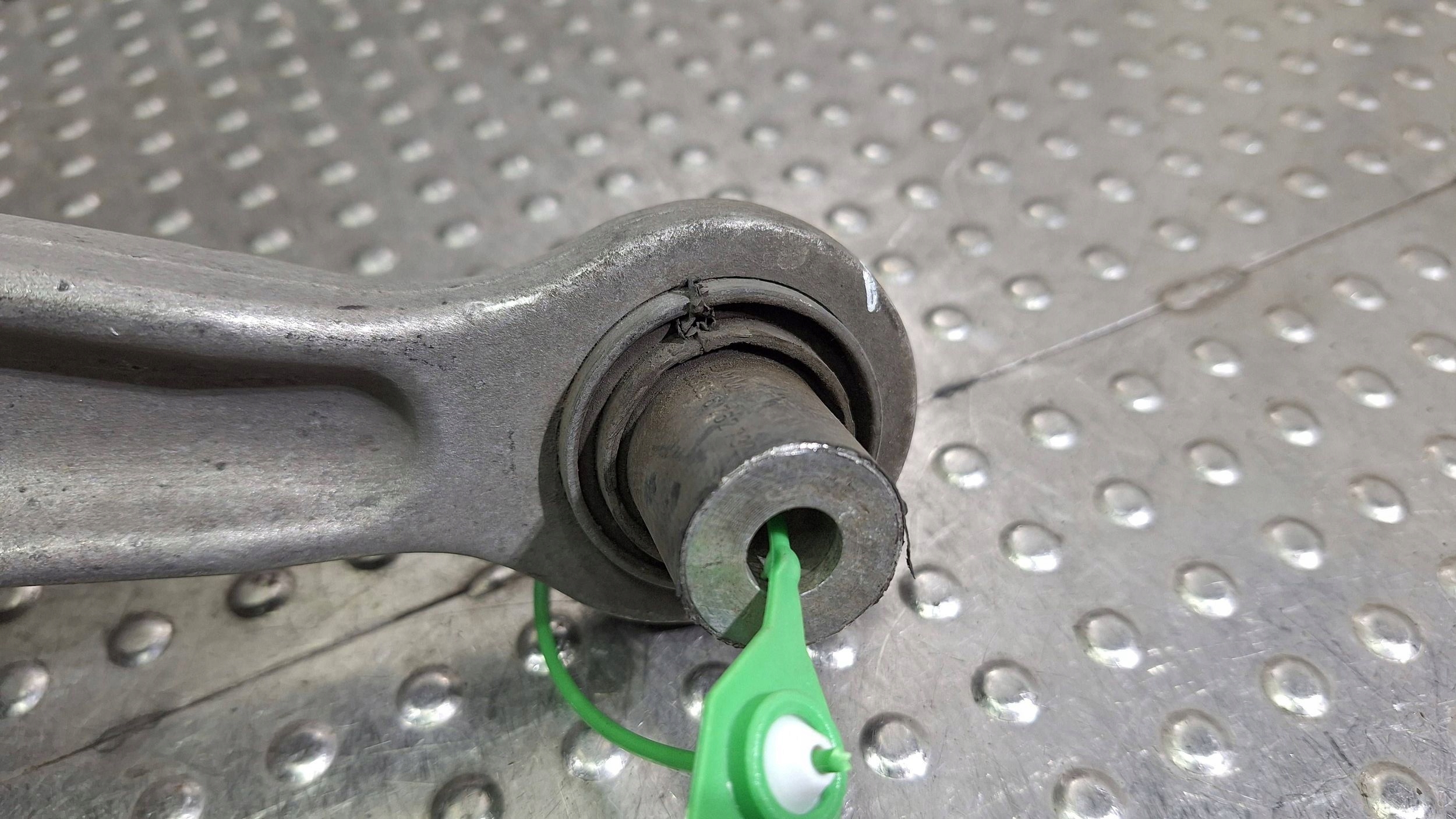 Querlenker links heck 6772241 BMW E60 E61 E63 E64