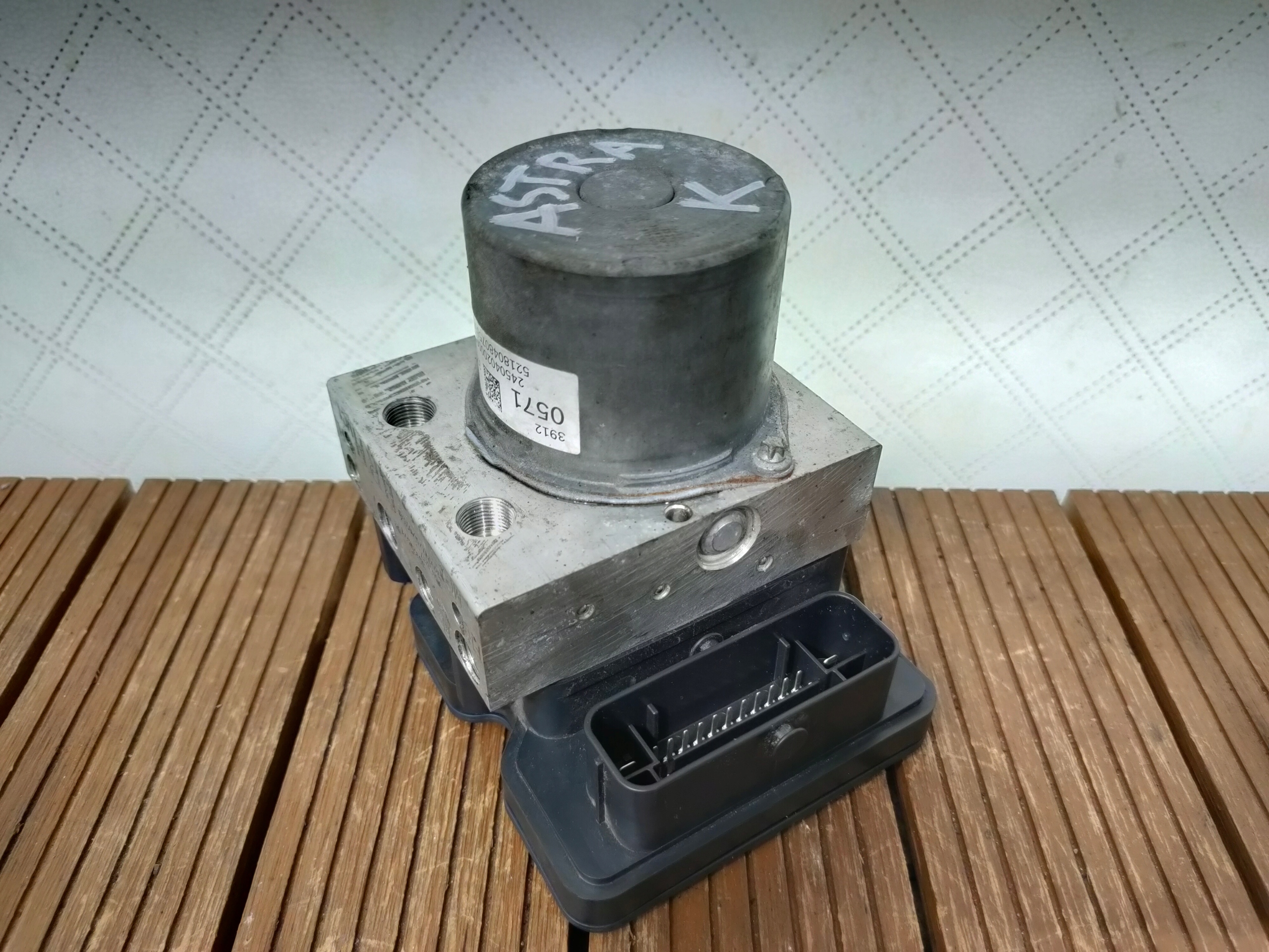 OPEL ASTRA V K 15-21 pump ABS control unit 39120571 BRH OE