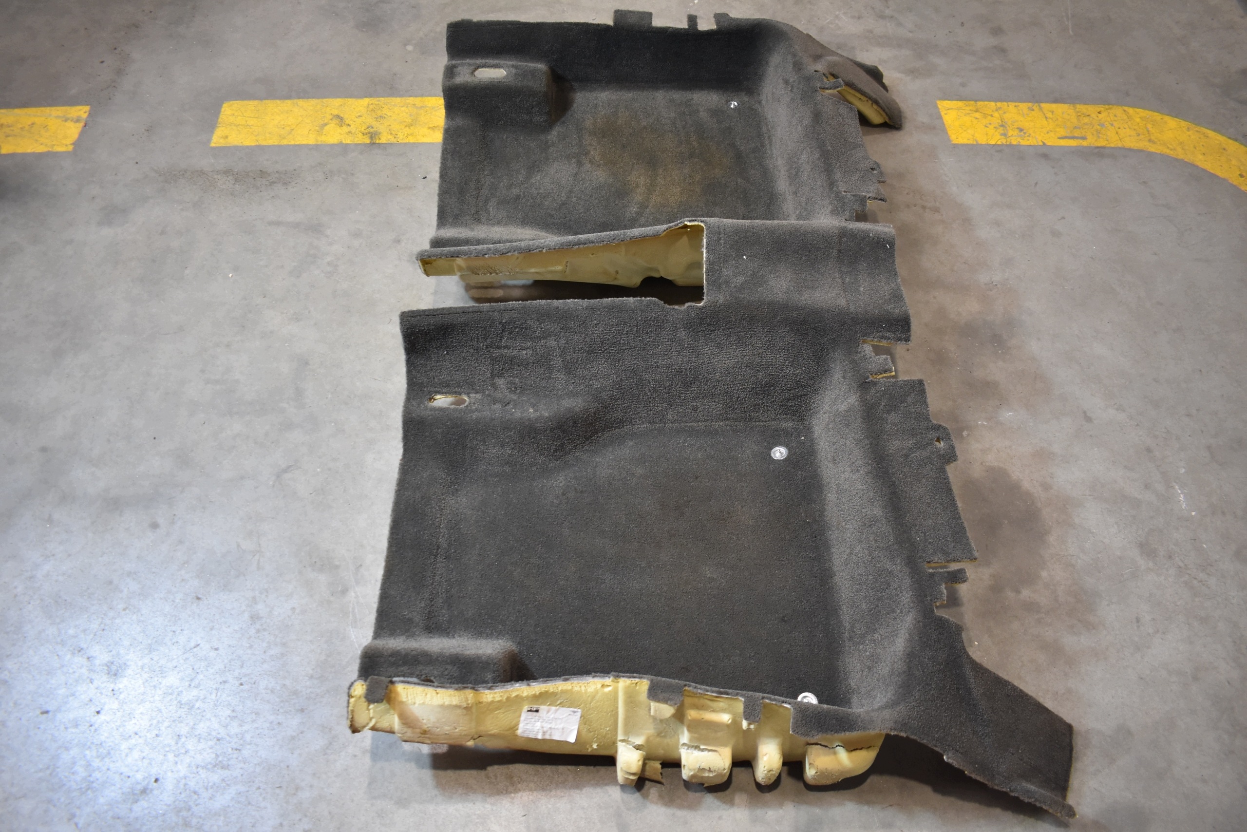 perfect condition carpet rear part rear BENTLEY FLYING SPUR 1
