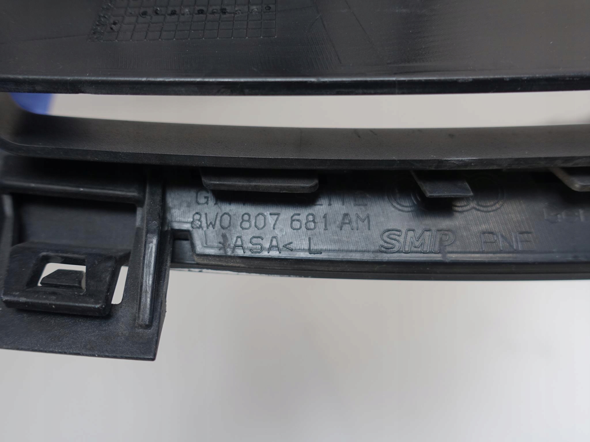 AUDI A4 8W0 B9 S-LINE LIFT 19- LÜFTUNGSGITTER LINKS STOSSSTANGE