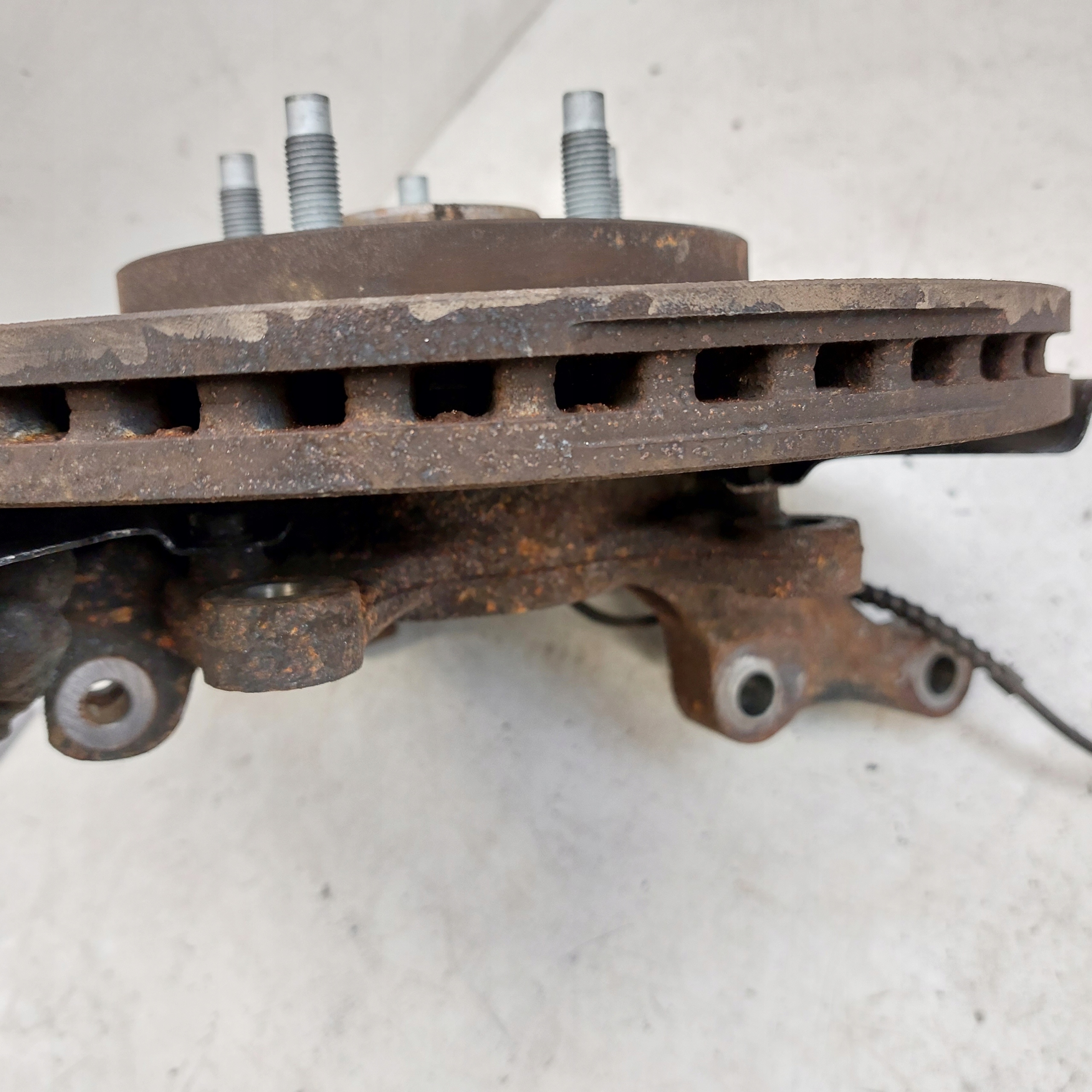 opel MOKKA 1,4T поворотный кулак + диск