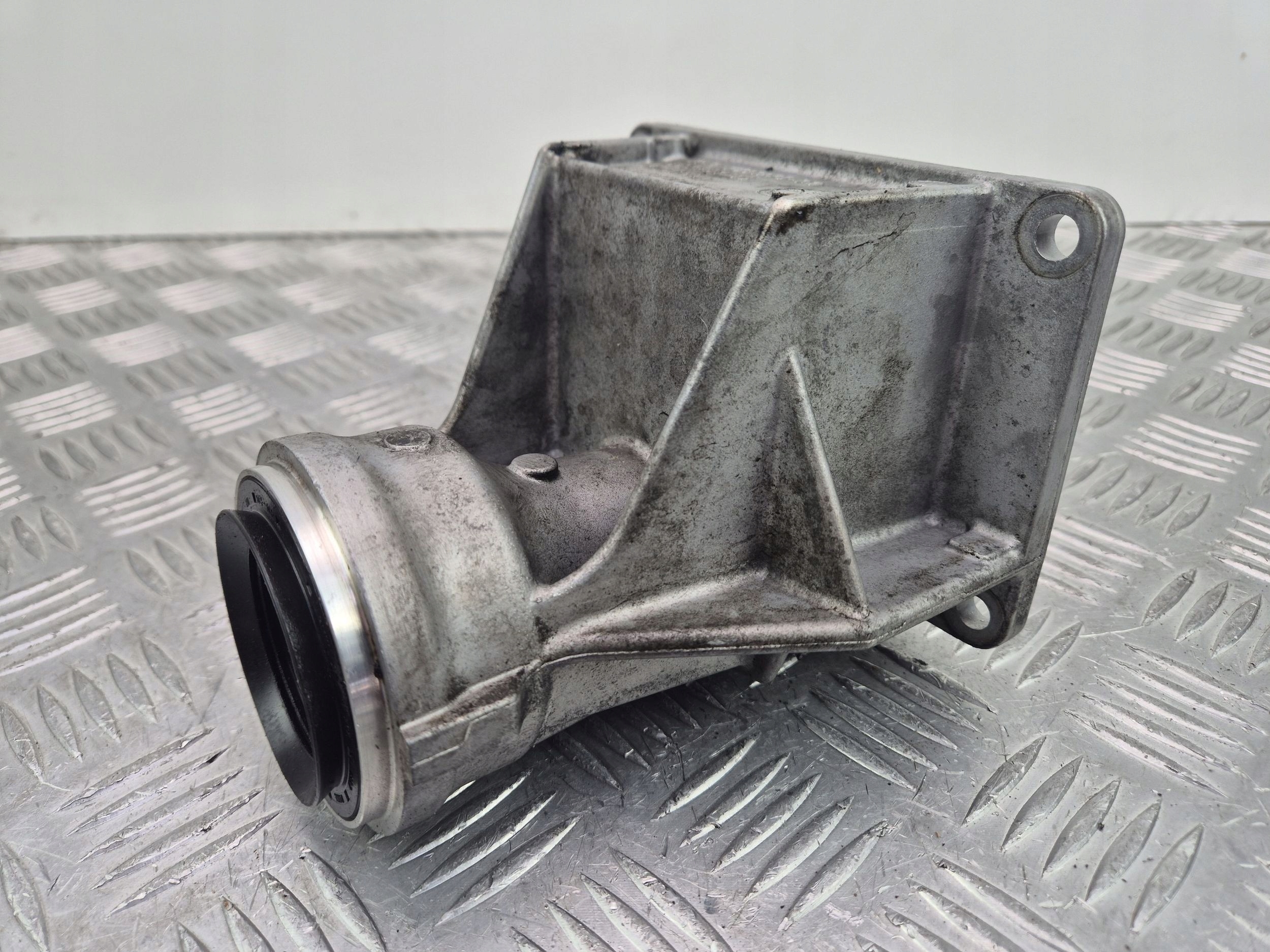 engine mount BMW X3 F25 xDrive 20i 7601996 N20B20A