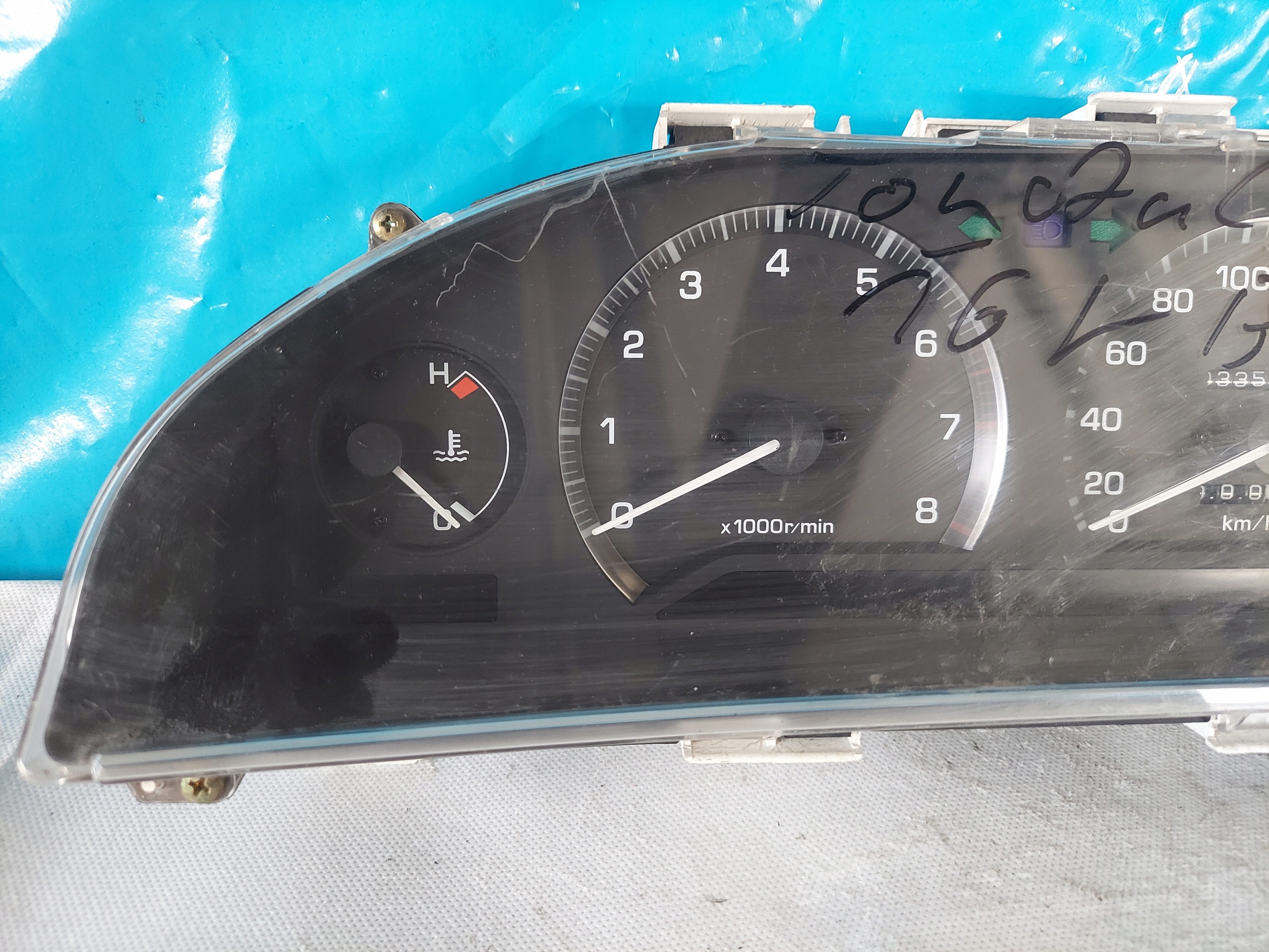 dials clock TOYOTA COROLLA 1988R 83010-1E221