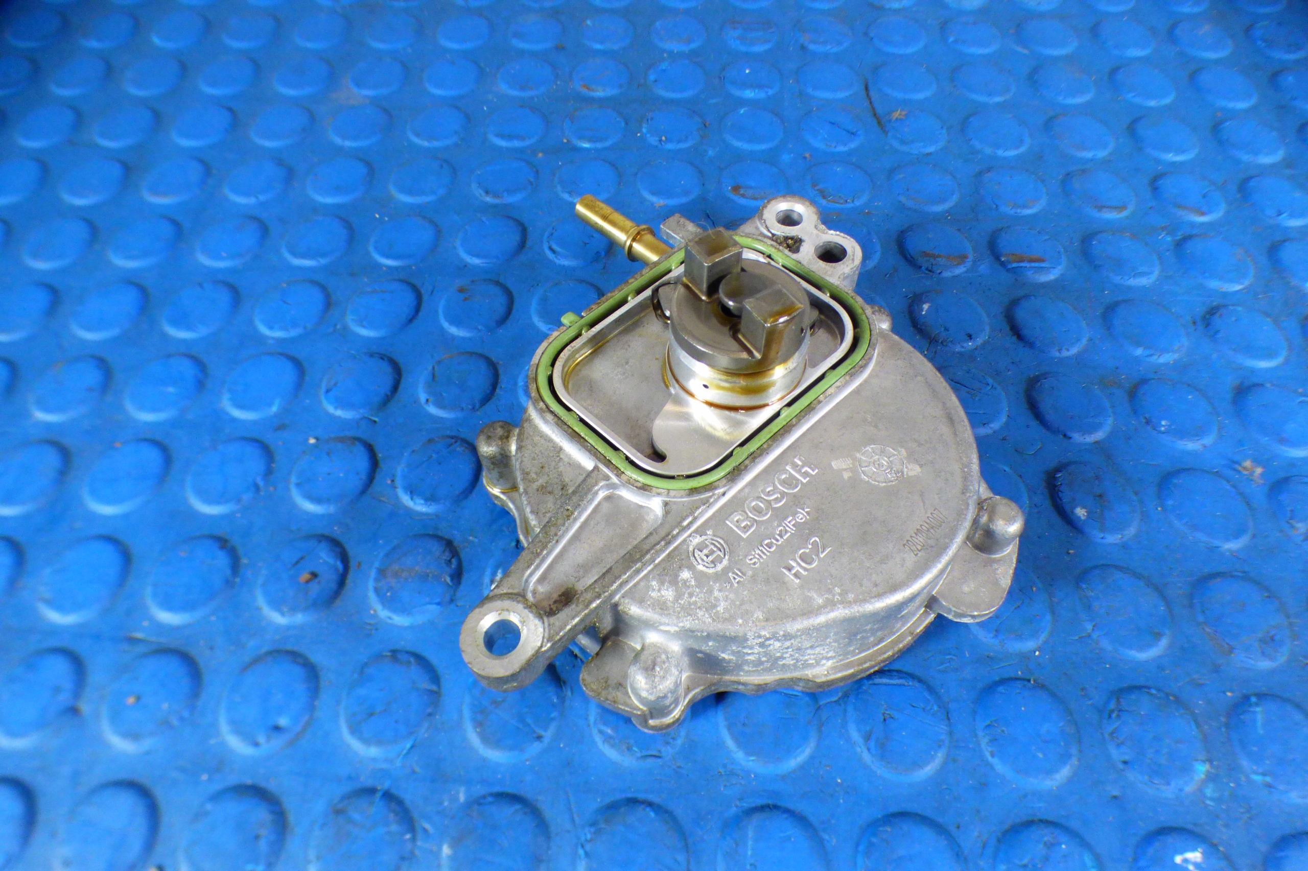 Pompa vacum F009A10018 st.BDB TOYOTA COROLLA XII E21 1.5 B