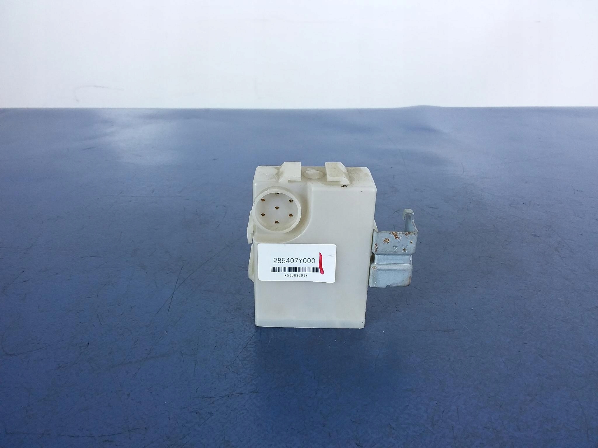 NISSAN MAXIMA A34 МОДУЛЬ ZAMKA85407y000