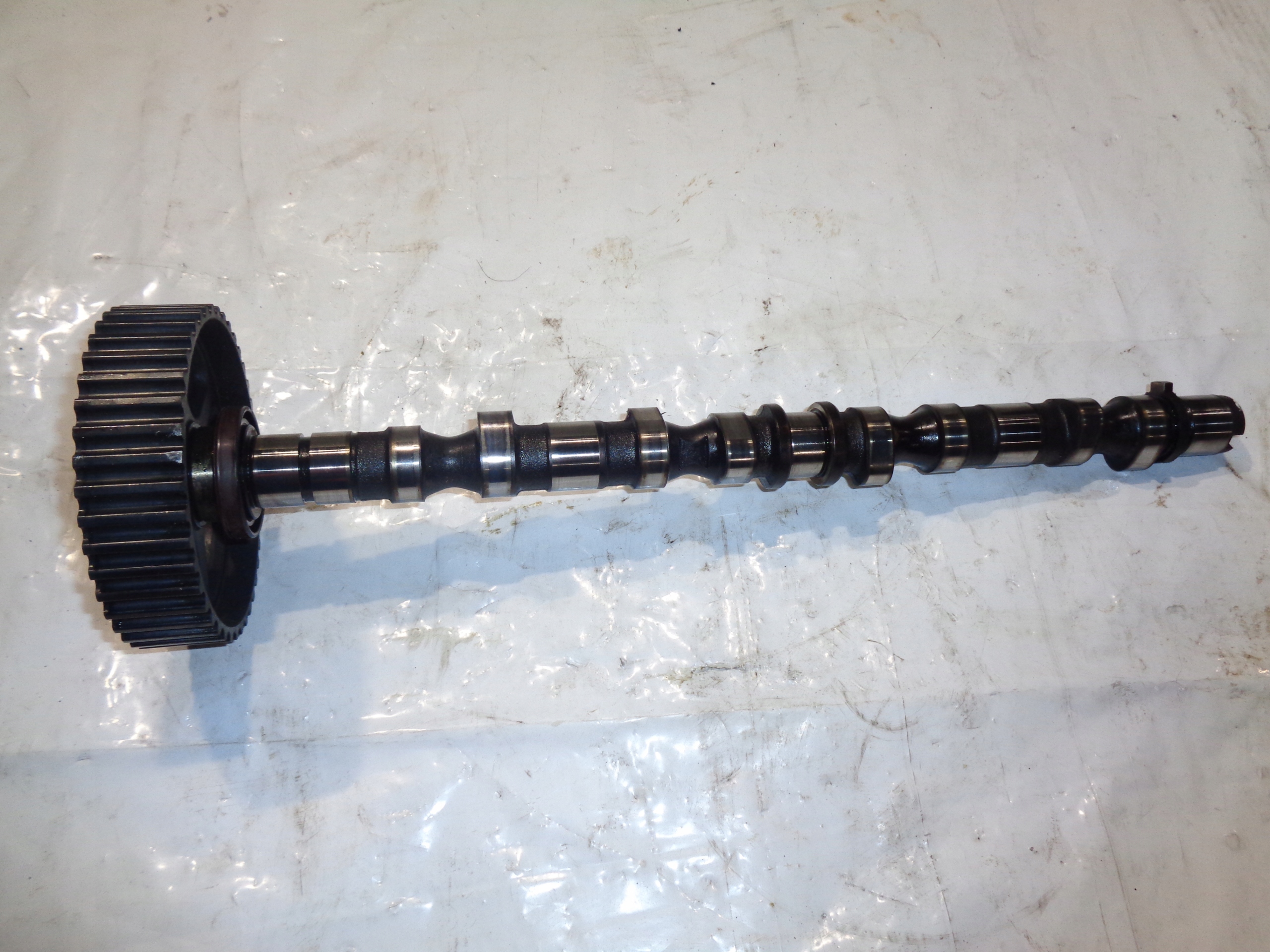 KIA SPORTAGE II 2.0 CRDI РОЗПОДІЛЬНИЙ ВАЛ