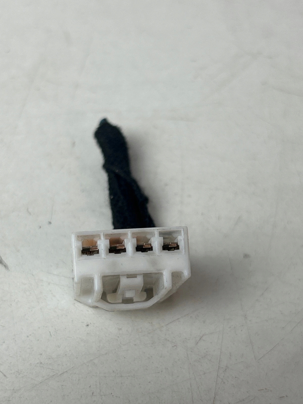 Prise Feux phare Arrière Arrière Ford C-Max MK2 4Pin du capot