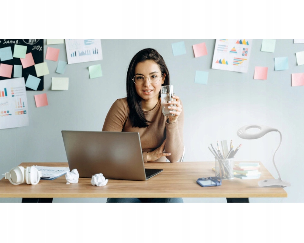 LAMPKA LED KLIPS DO SZAFKI NOCNEJ DO CZYTANIA Marka AL