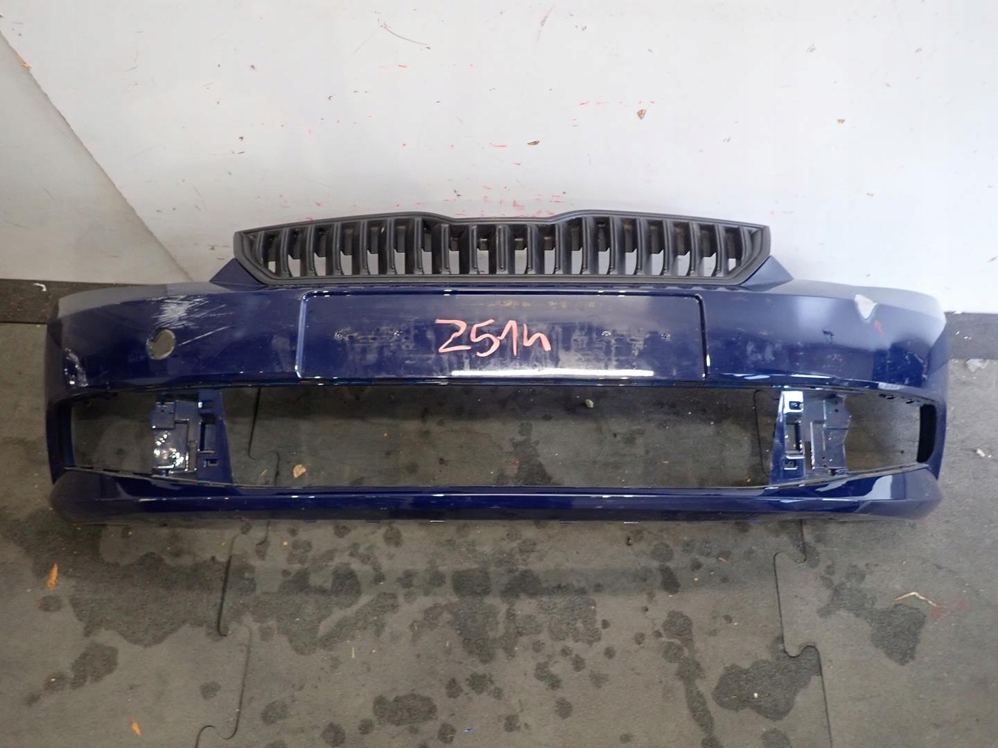 bumper front front SKODA FABIA III 2014- 6V0