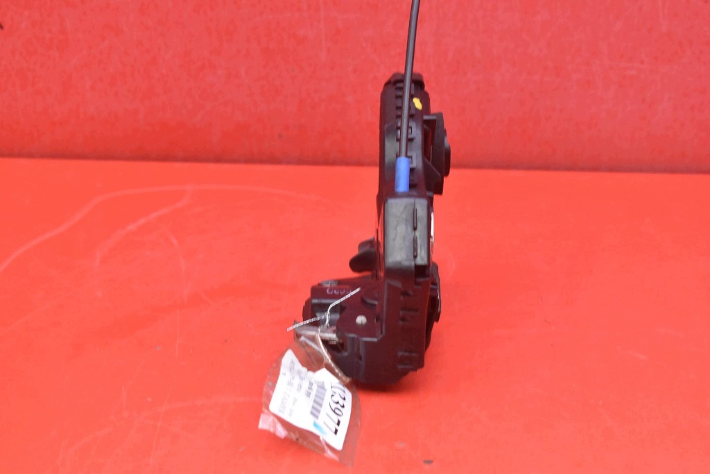 lock door right front front EU TOYOTA COROLLA VERSO 2 II 04-09