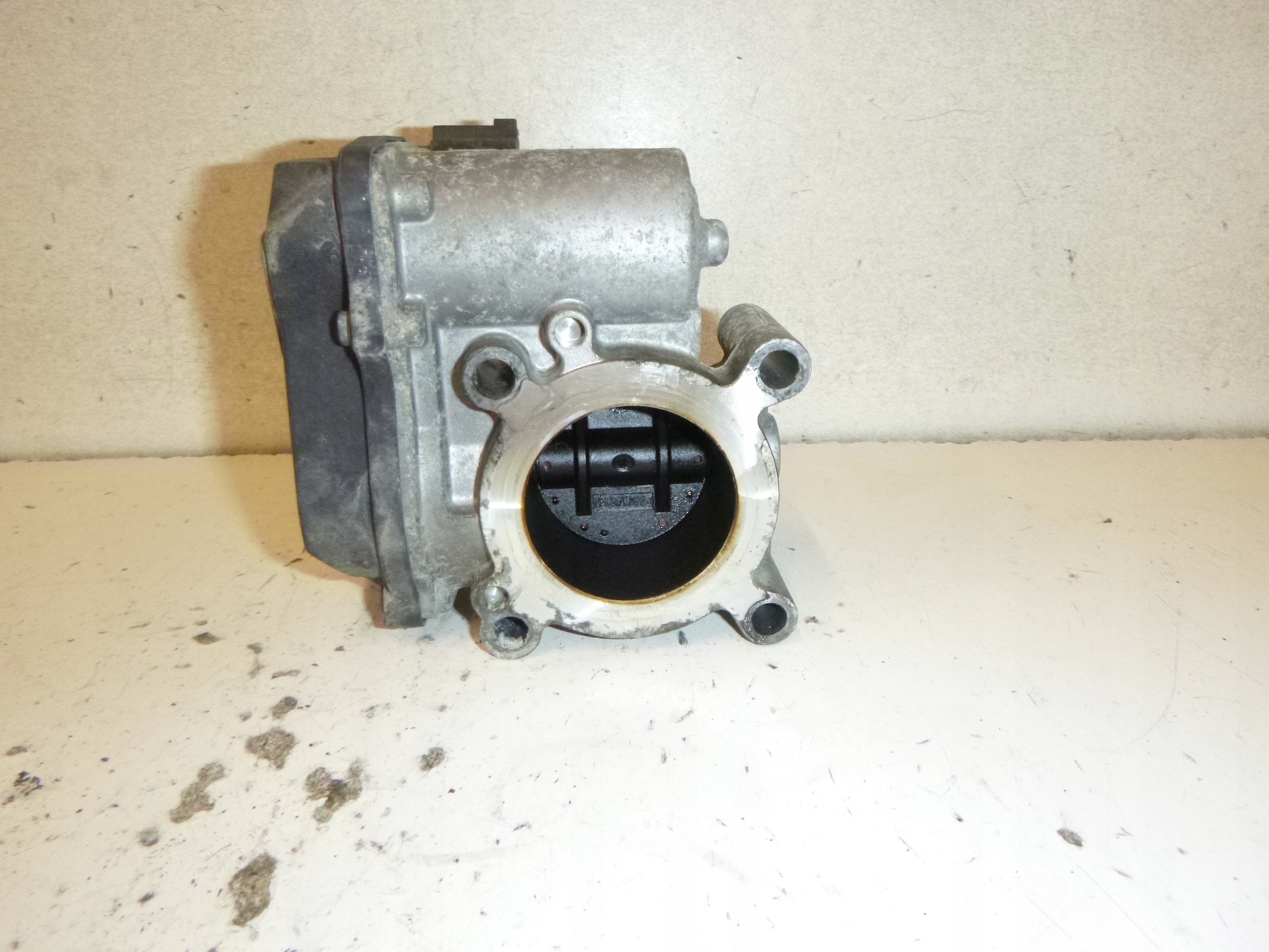 throttle flap VW Fox 1.2 03D133062F 2011r.