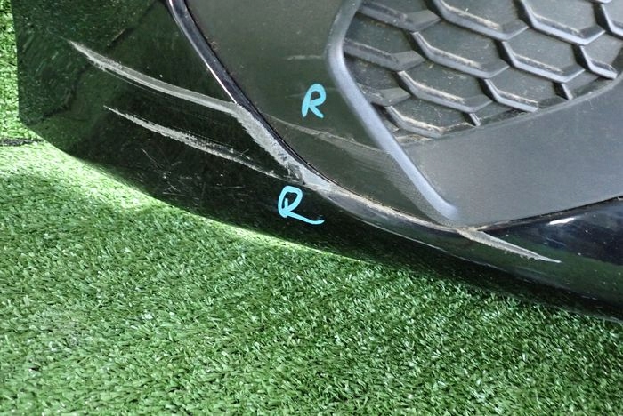 AUDI A3 8Y 20- Frontstoßstange vorne