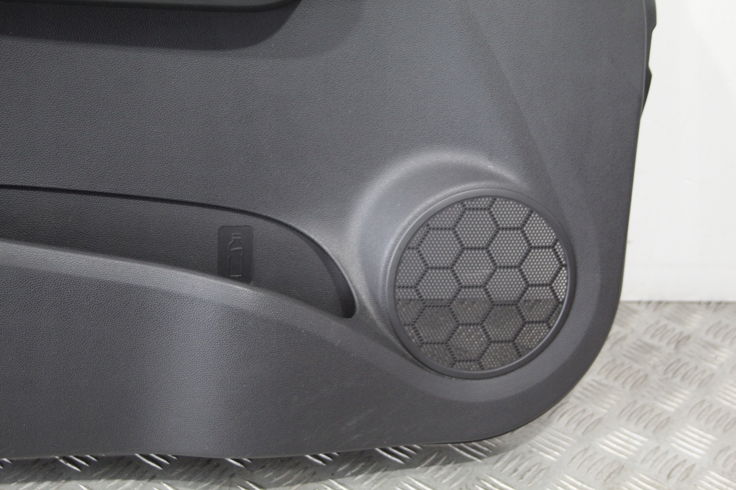 side door left front SUZUKI SPLASH