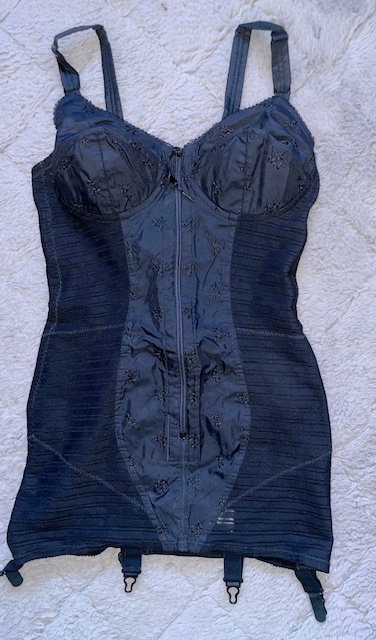 GORSET MODELUJĄCY Z PASEM DO POŃCZOCH RETRO VINTAGE TRIUMPH 80B