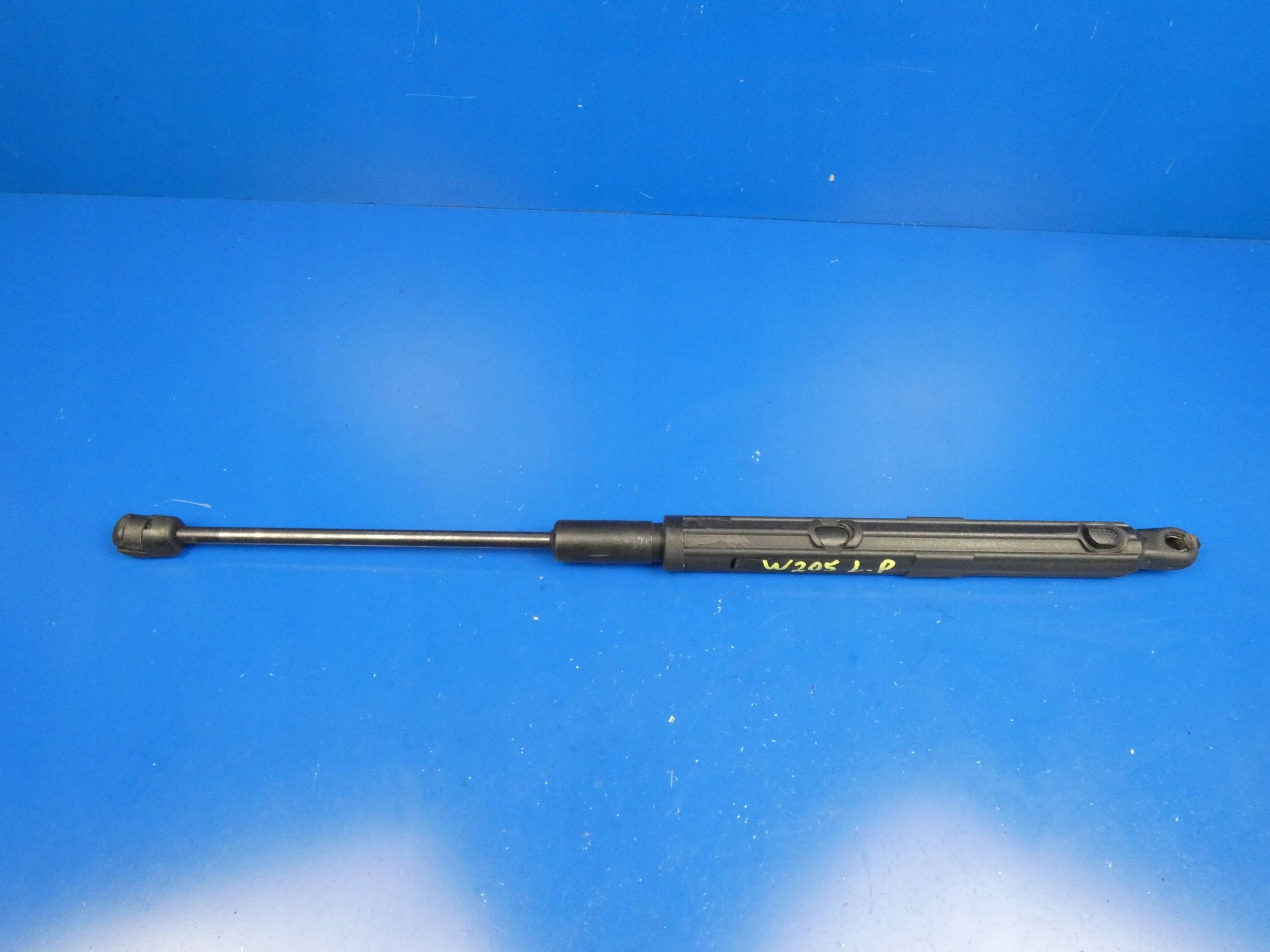 MERCEDES C KLASA W205 SIŁOWNIK MASKI PODPORA PRAWY PRZÓD