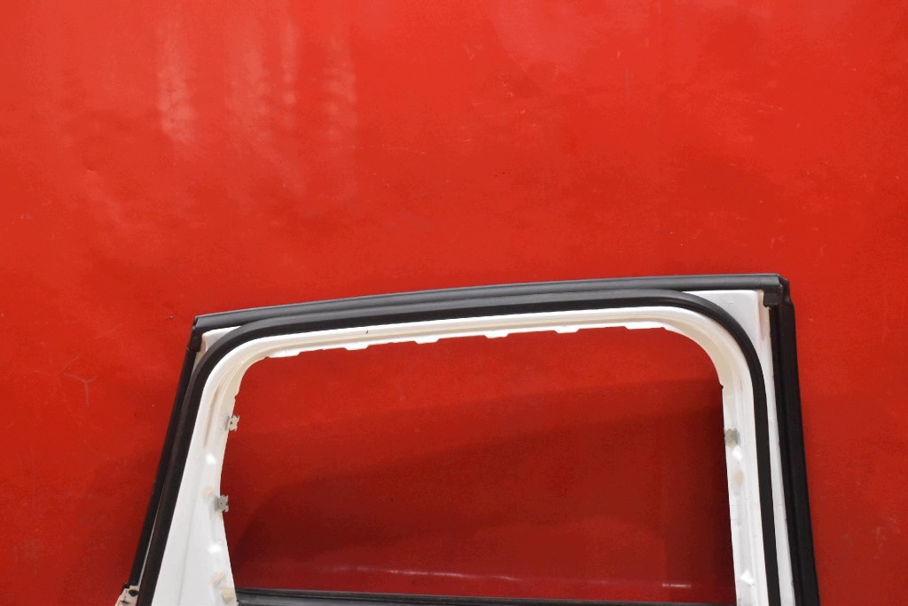 door left rear part rear. BIALE FORD KUGA MK2 13-20