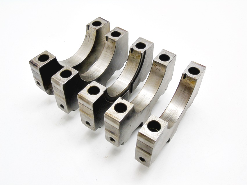 PODPORY WALU KORBOWEGO 4 2 V8 AUDI A8 D3 SPYKER C8 Parts manufacturer Volkswagen original OE