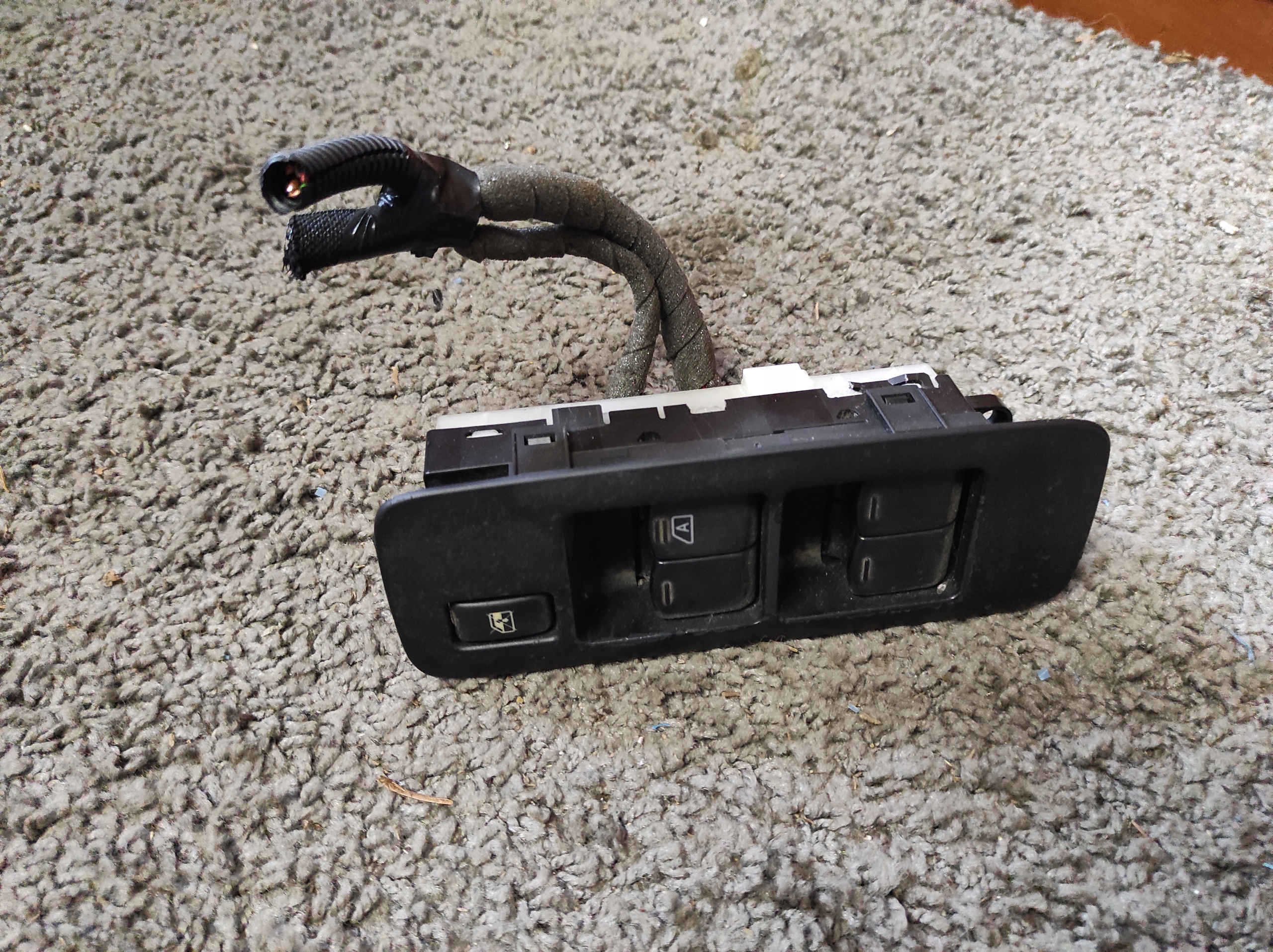 Panel window control switch Nissan Qashqai 25401 BB60A