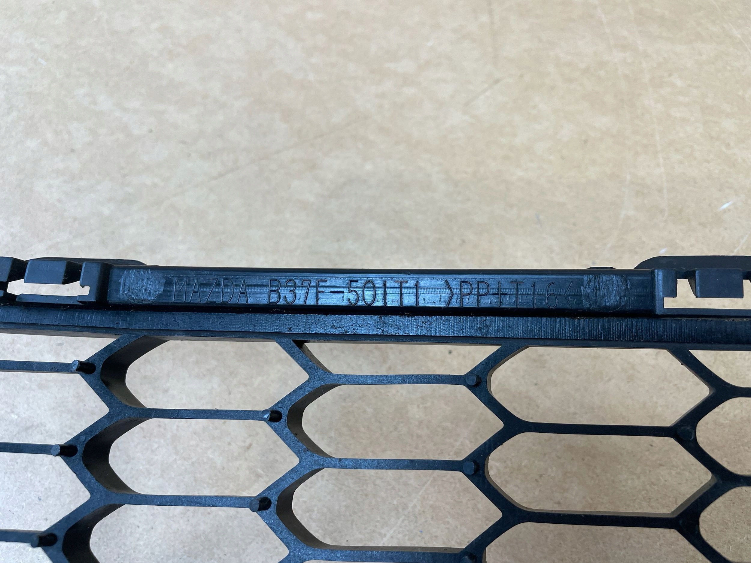 grid grille lower central of a bumper front MAZDA 3 III II MPS SPORT 2007