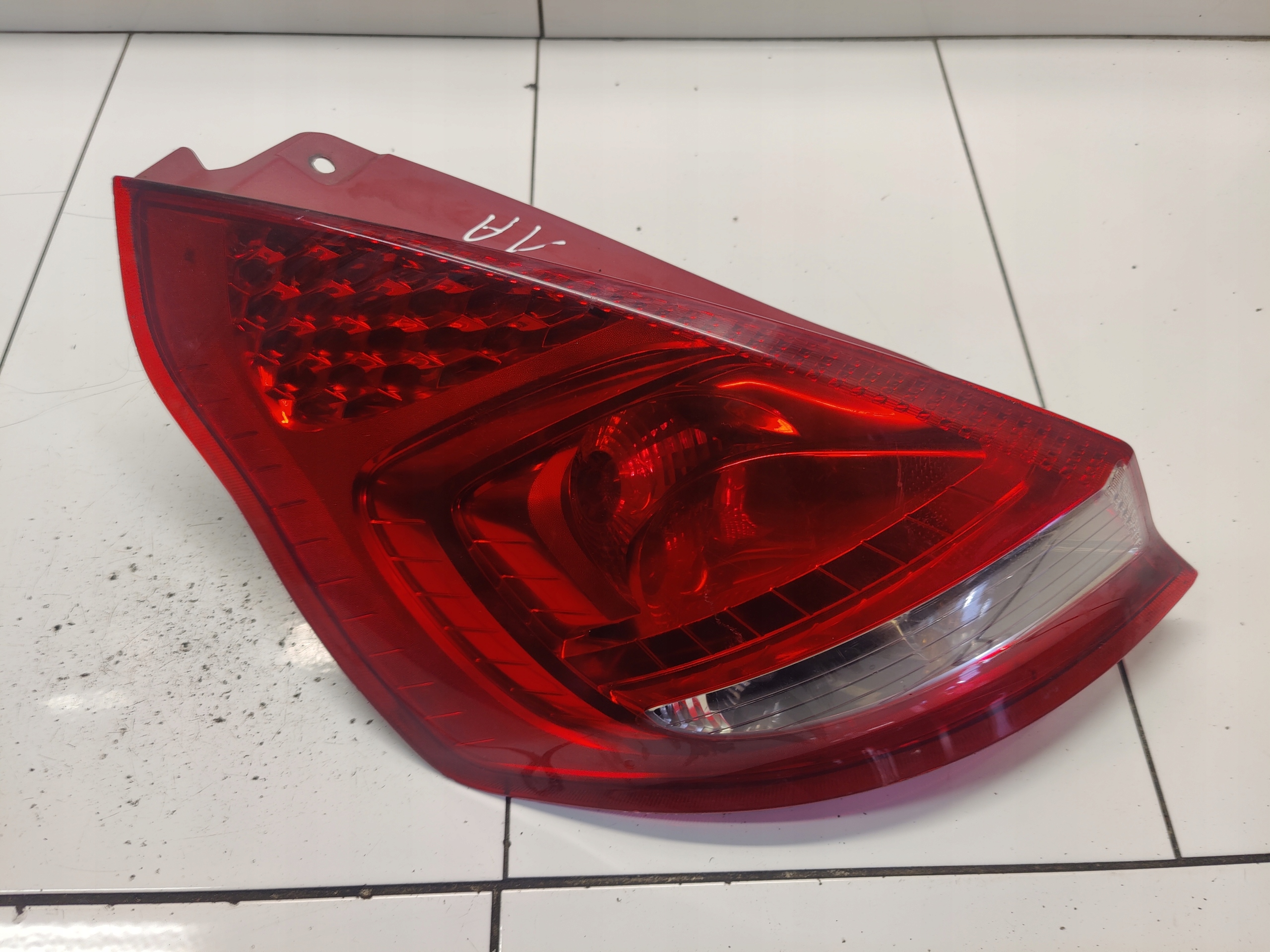 SUZUKI SWIFT MK7 light left left rear part rear 8A61-13405-A