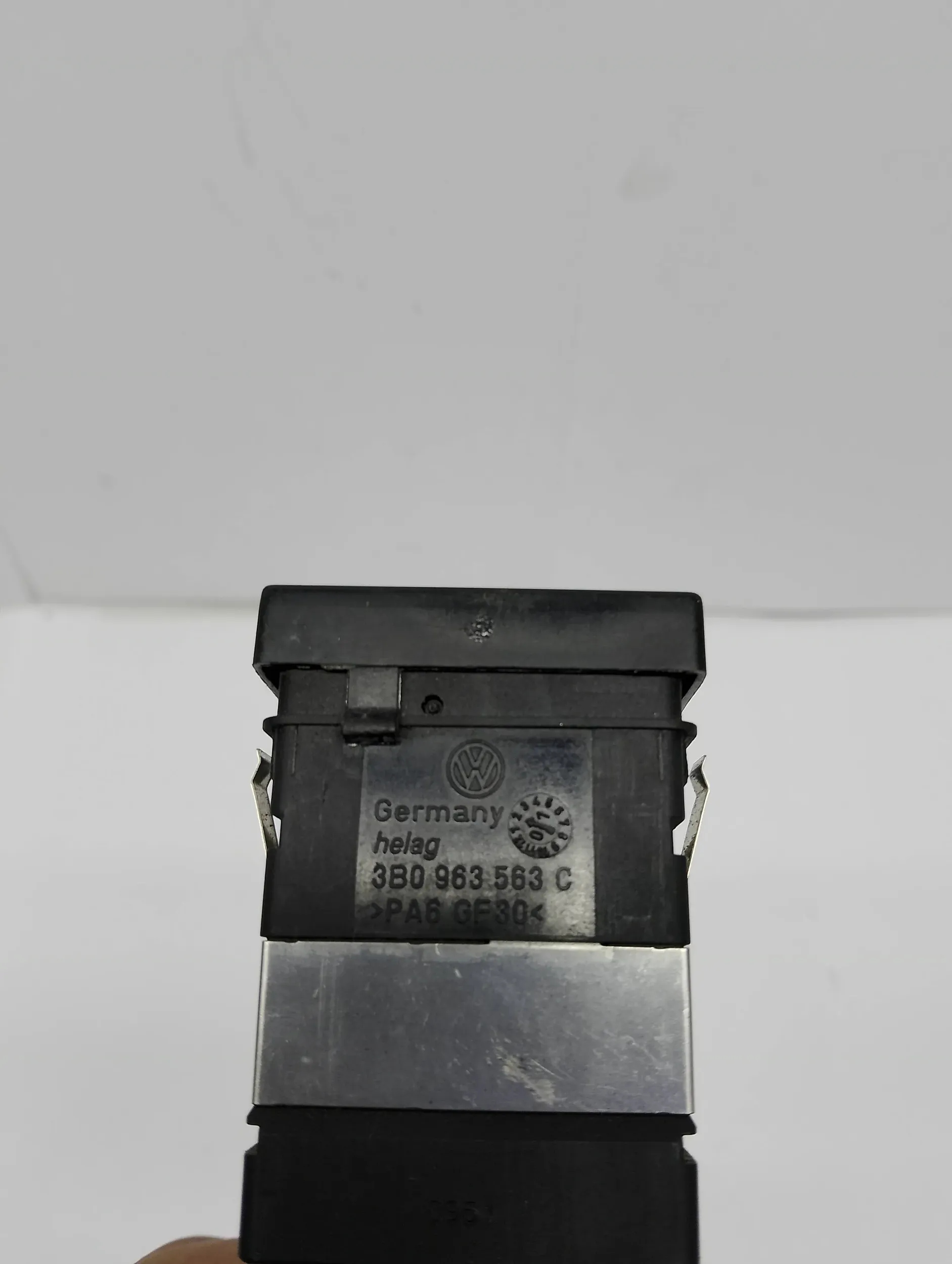 switch grzania seats Volkswagen Passat B5 3B0963563C