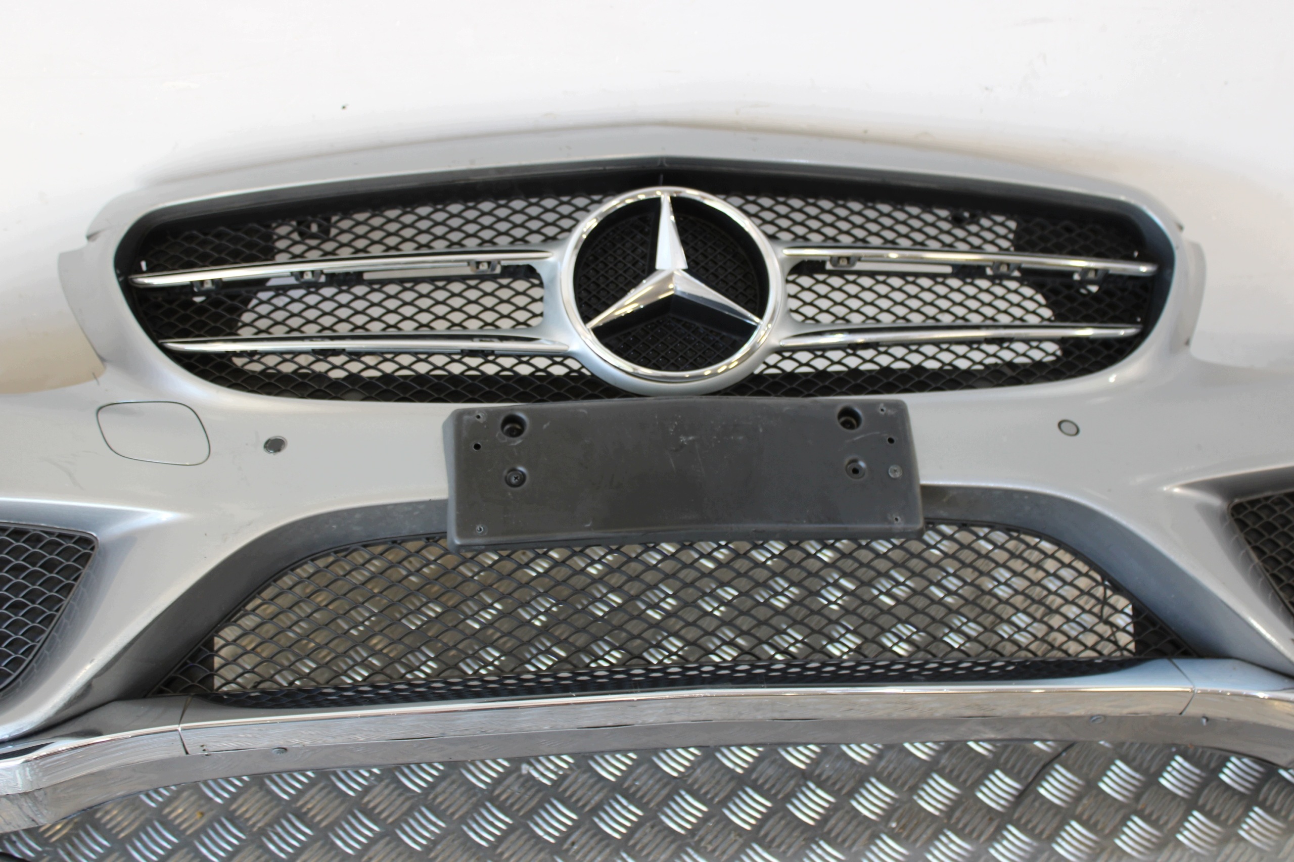 bumper front front complete 4 X PDC MERCEDES C-KLASA W205 1.6 CDI AMG