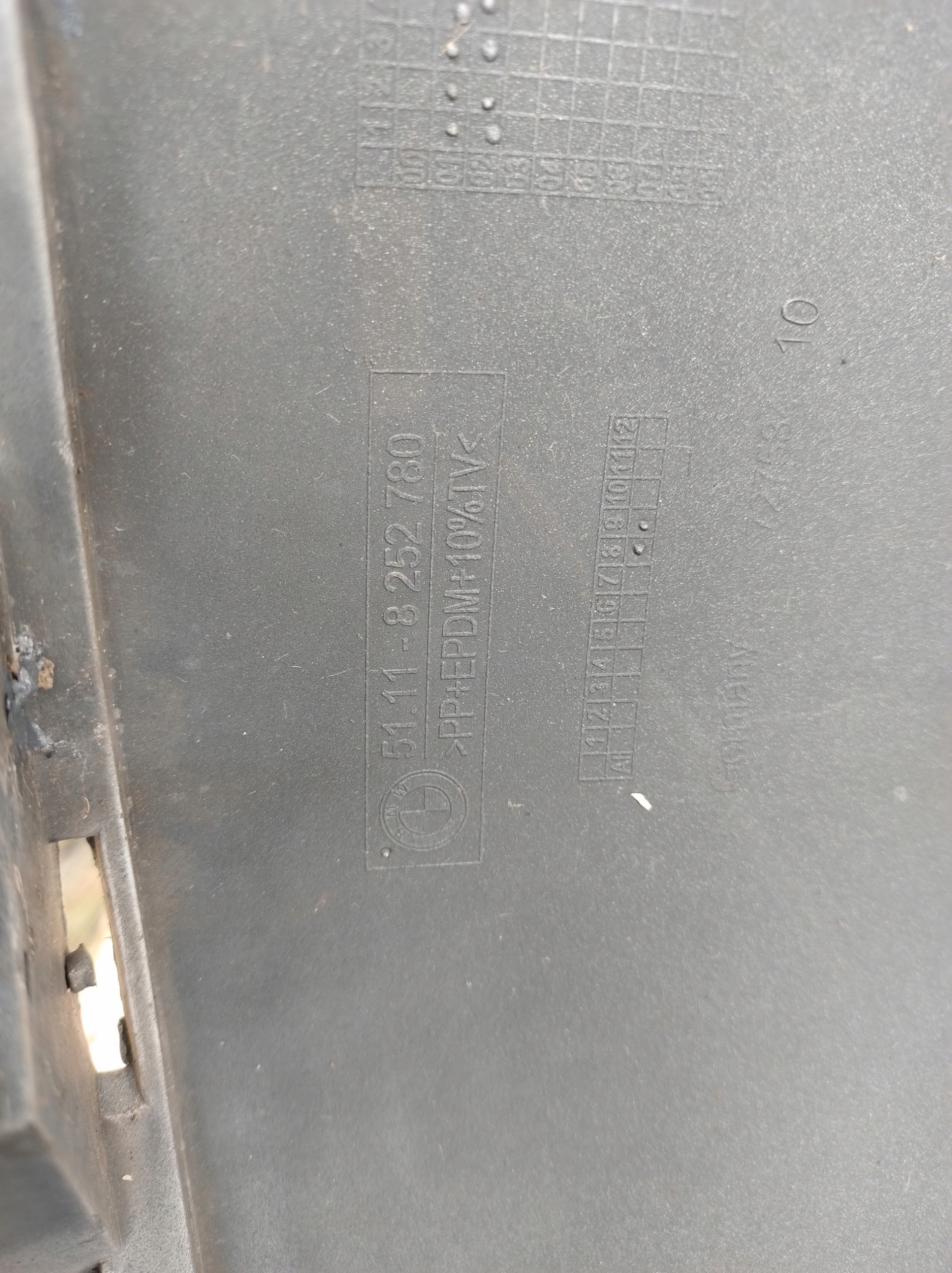 BMW 3 E46 COMPACT bumper front 51118252780 KGW7