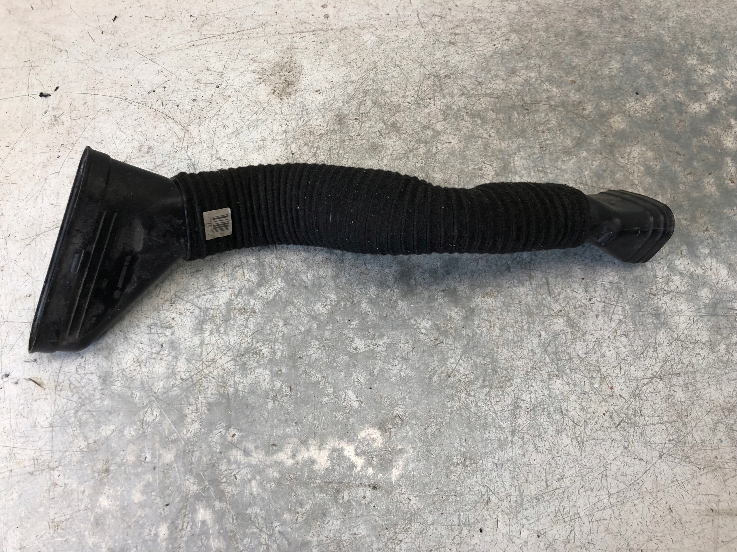 pipe air hose MERCEDES ML A6420946797