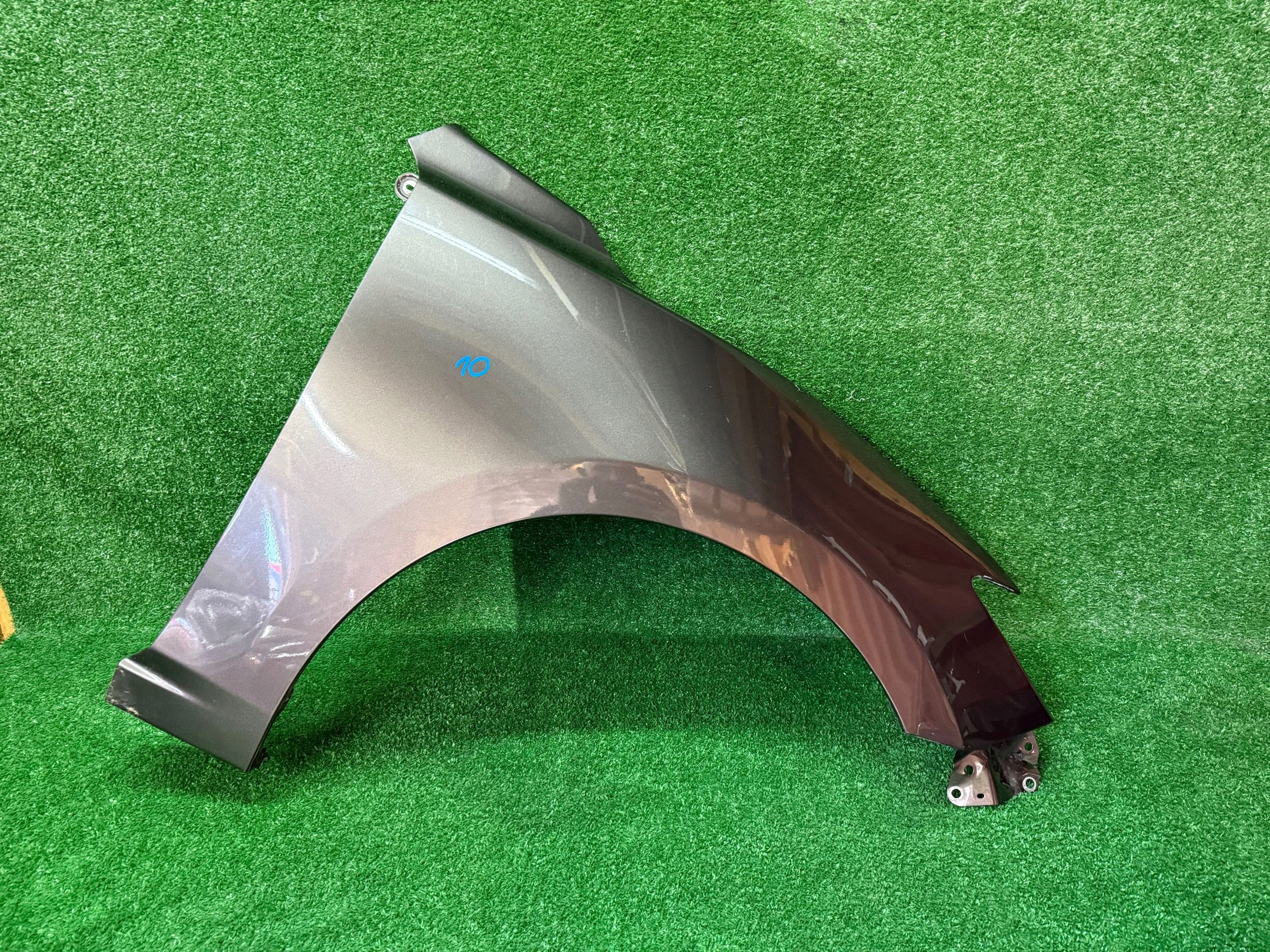 fender front right MAZDA 3 BM 13-19 NR.10