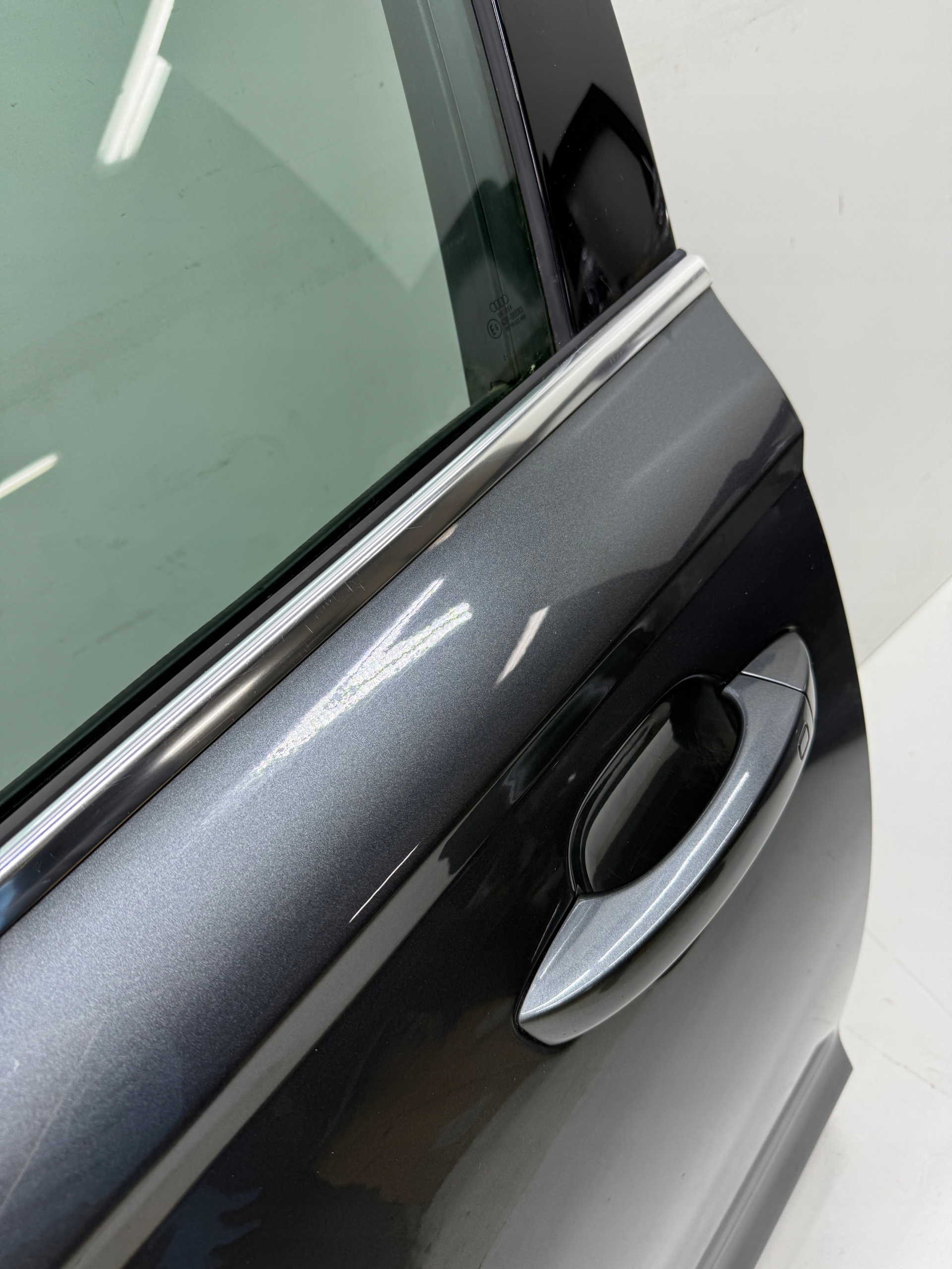 AUDI A6 S6 C7 door driver´s left front LZ7S nice complete
