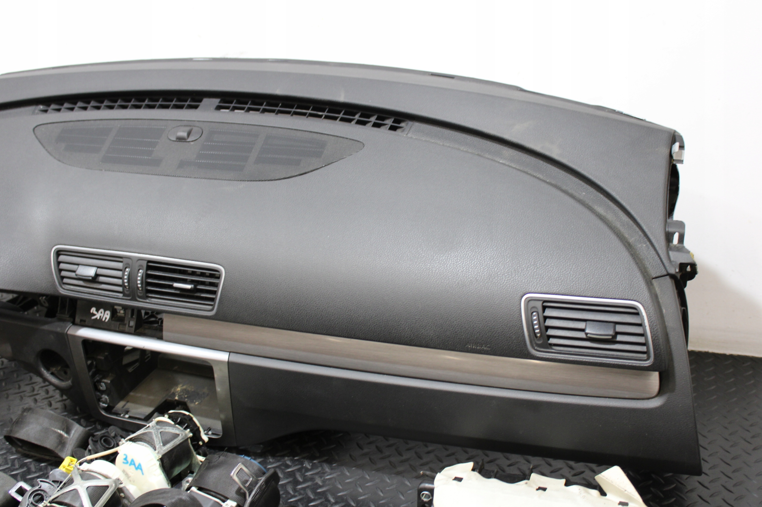 dashboard console airbag airbags VW PASSAT B7 3AA