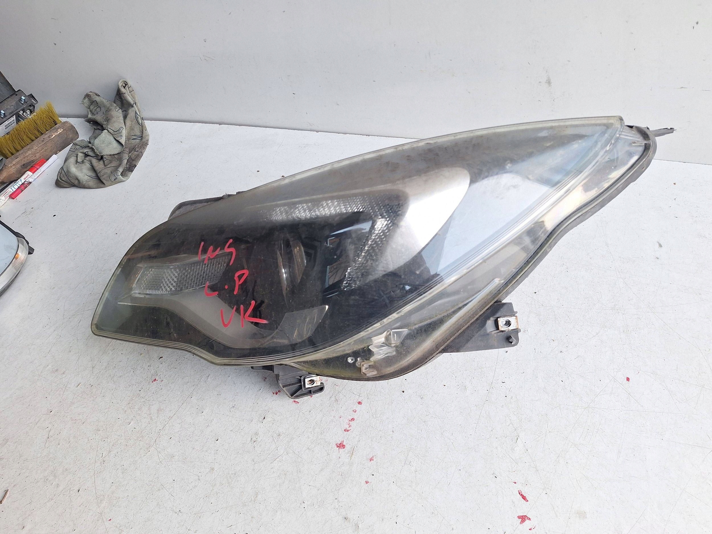 OPEL INSIGNIA A LIFT 13-17 light left UK-ANGLIK