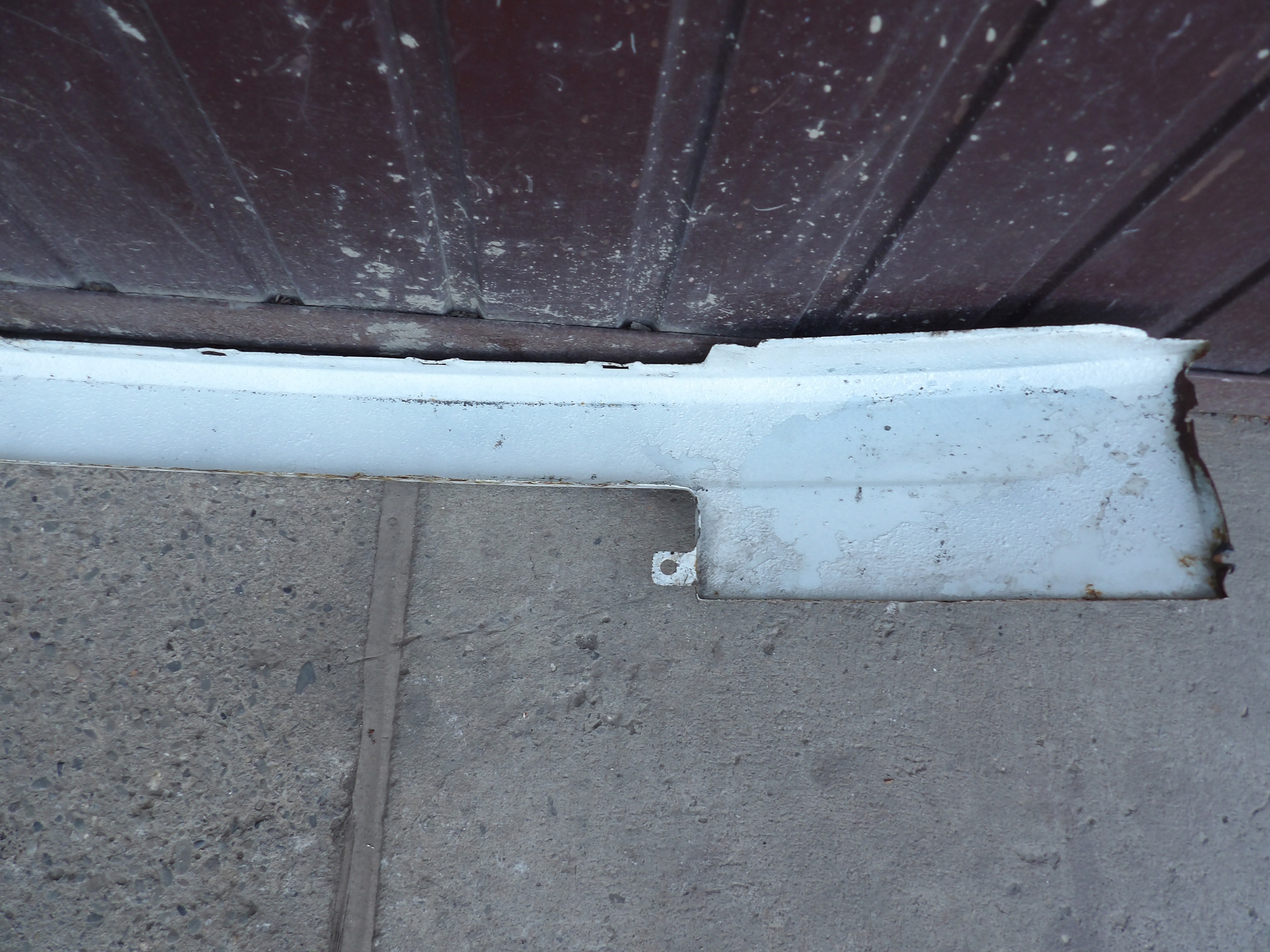 vw T4 96-03 решетка радиатора блаха 1B