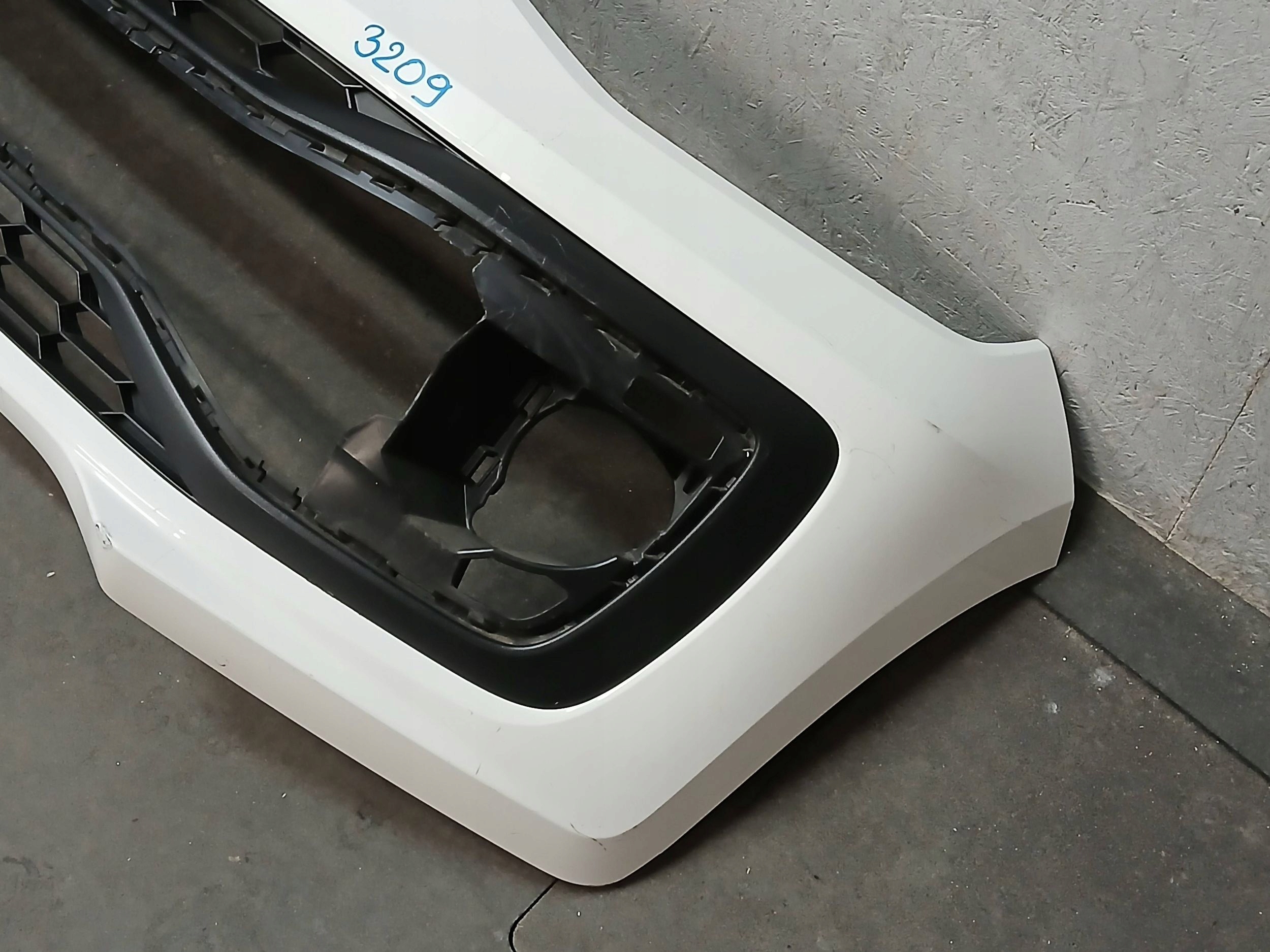 nárazník předek VW UP LIFT 1S 16