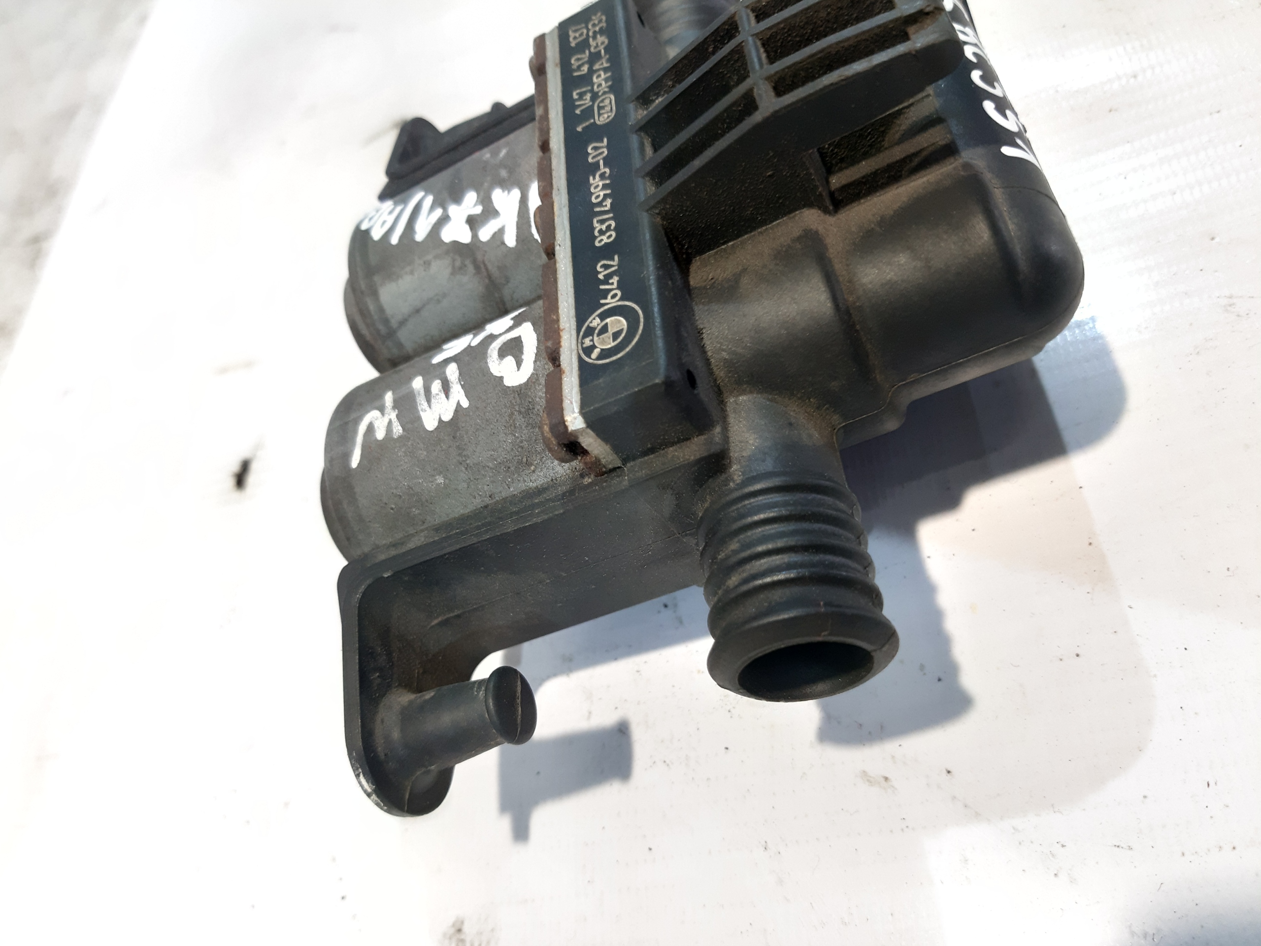 BMW pumpa elektroventil vode 8374995