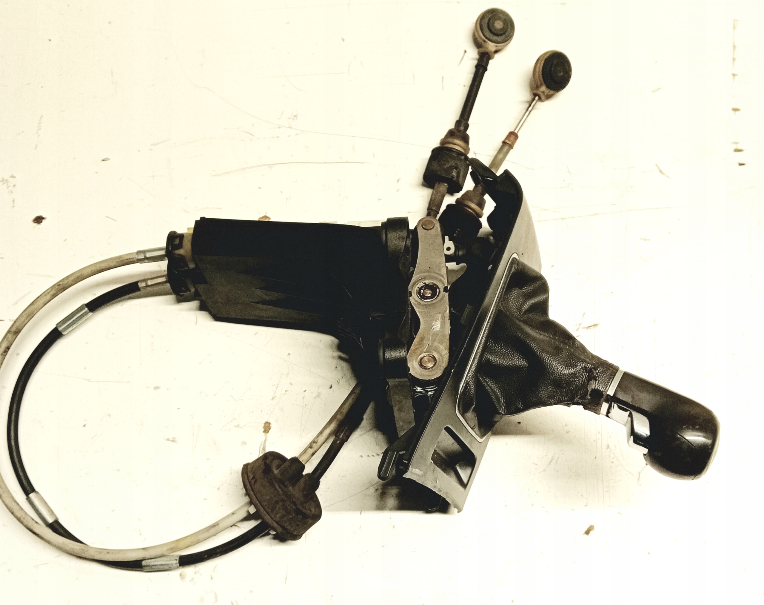 Levier de vitesse Câble Engrenage OPEL ZAFIRA B 55351948
