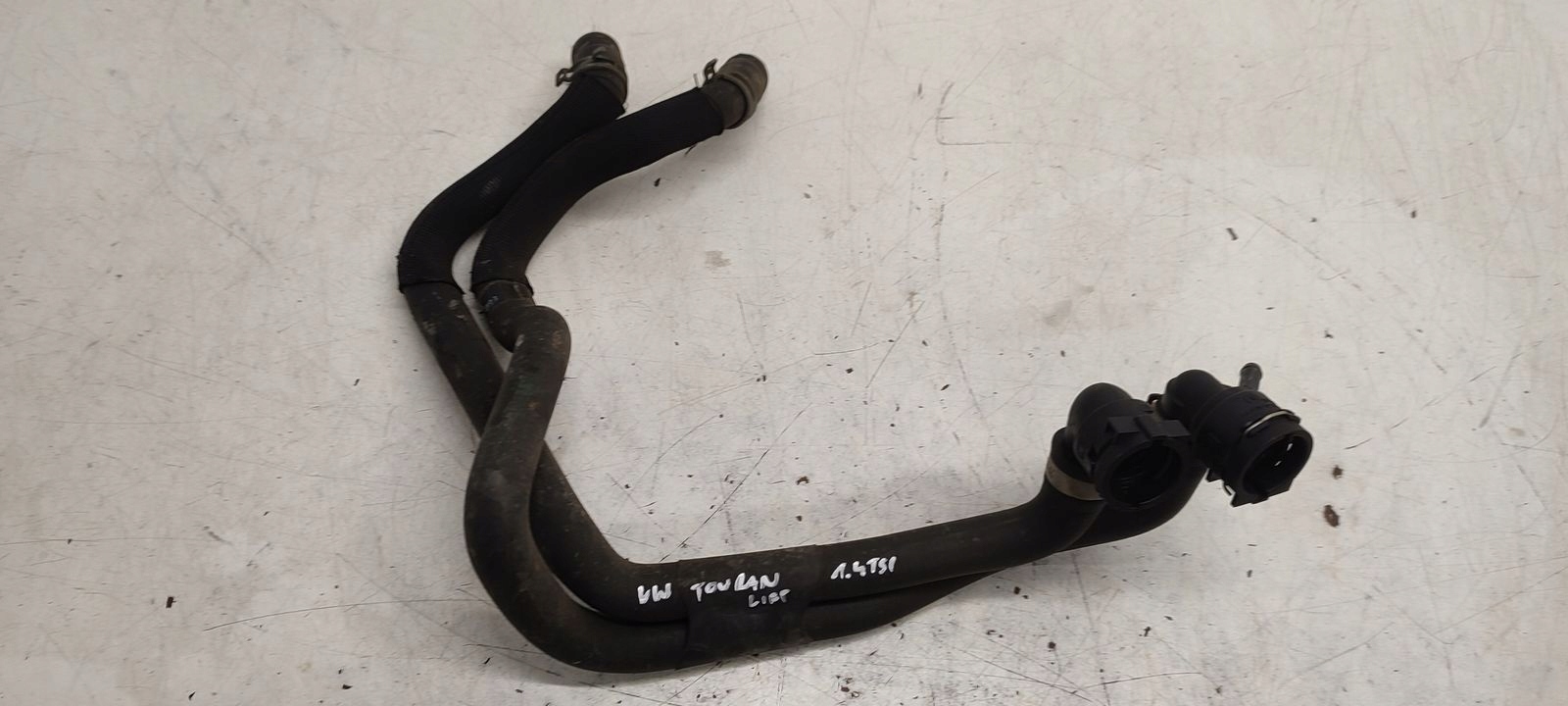 crijevo prijenos vode VW Touran i LIFT 1,4 TSI