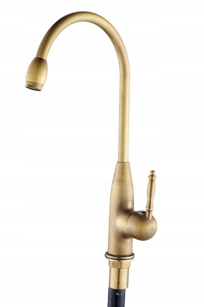 Stojanková batéria na dosku s vysokým retro drezom umývadlová batéria Mosadz