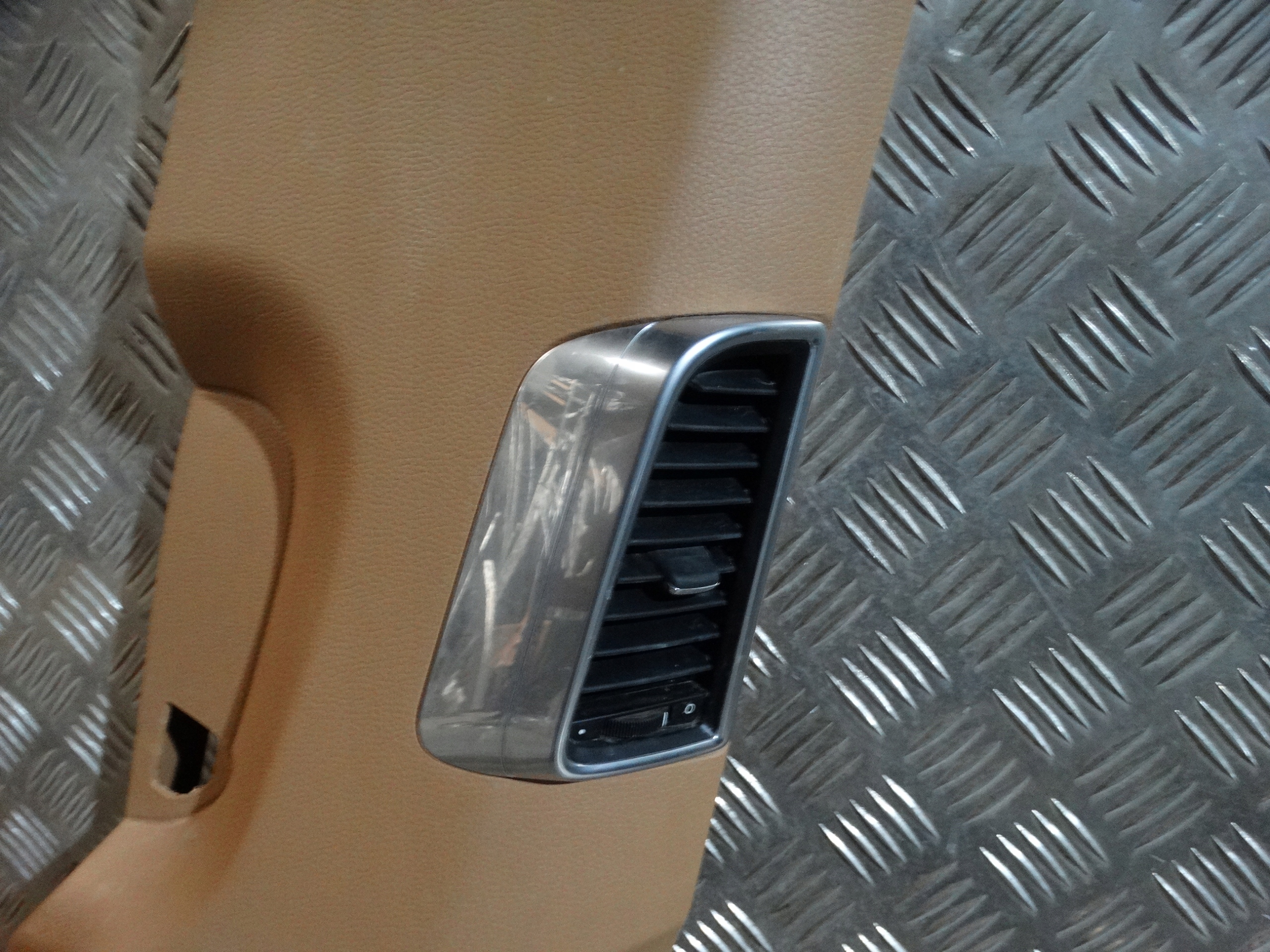cover SLUPKA B right PORSCHE PANAMERA 970 1