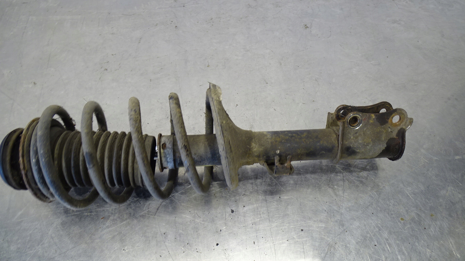 MCPERSON PRAWY PRZEDNI CHEVROLET AVEO 1.2