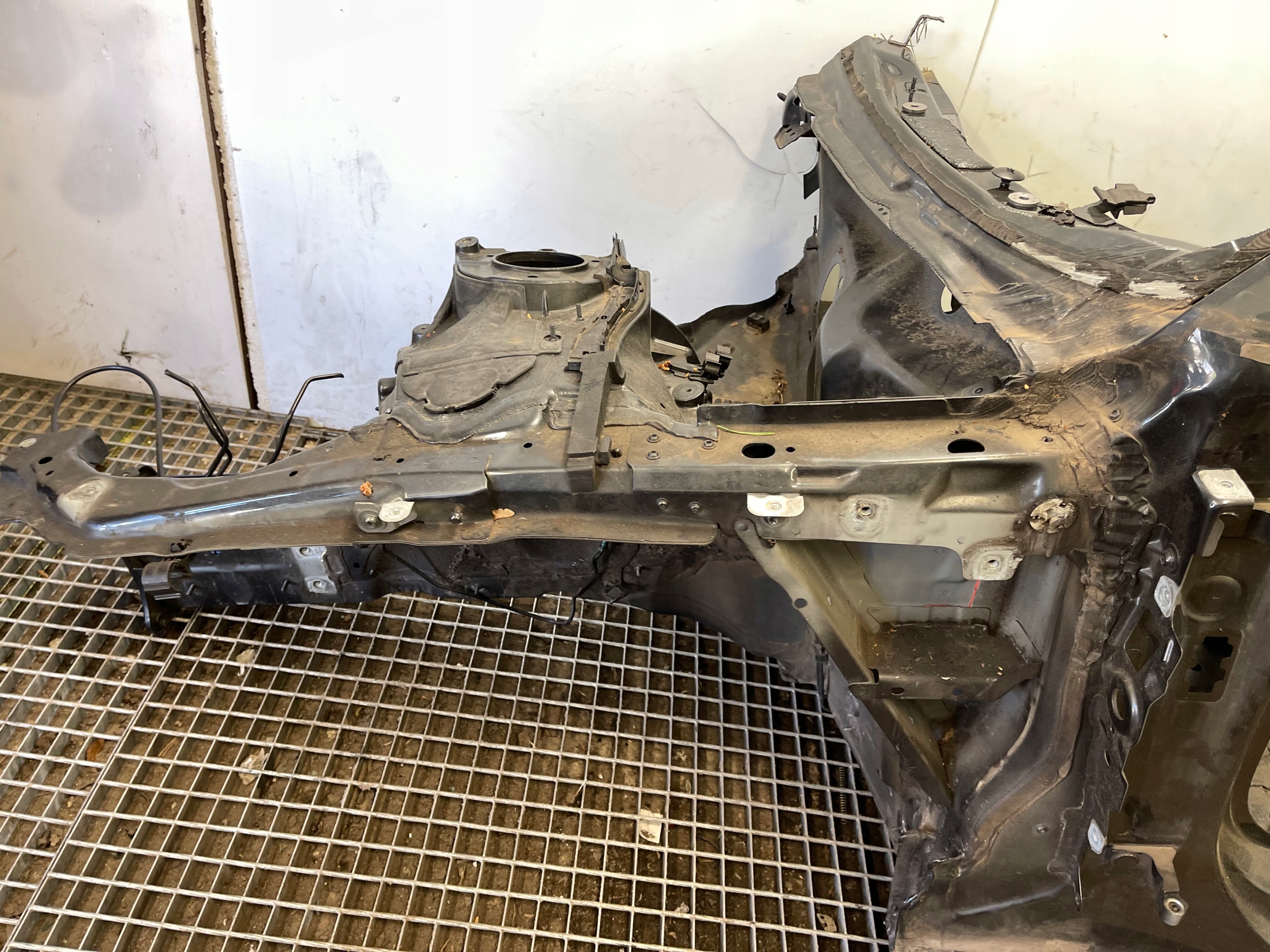 AUDI A4 B9 quarter FARTUCH quarter front left original LAKIER LX7L
