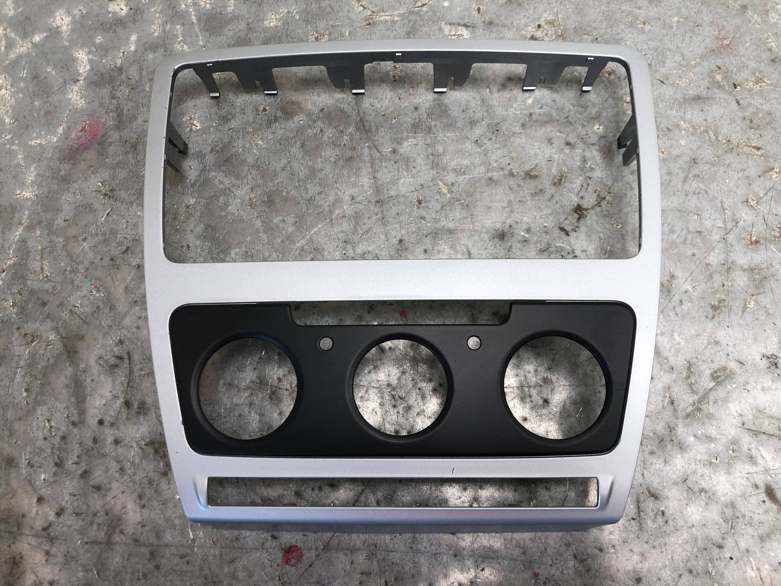 rám rádia PANELU klimatizaci SKODA OCTAVIA MK2