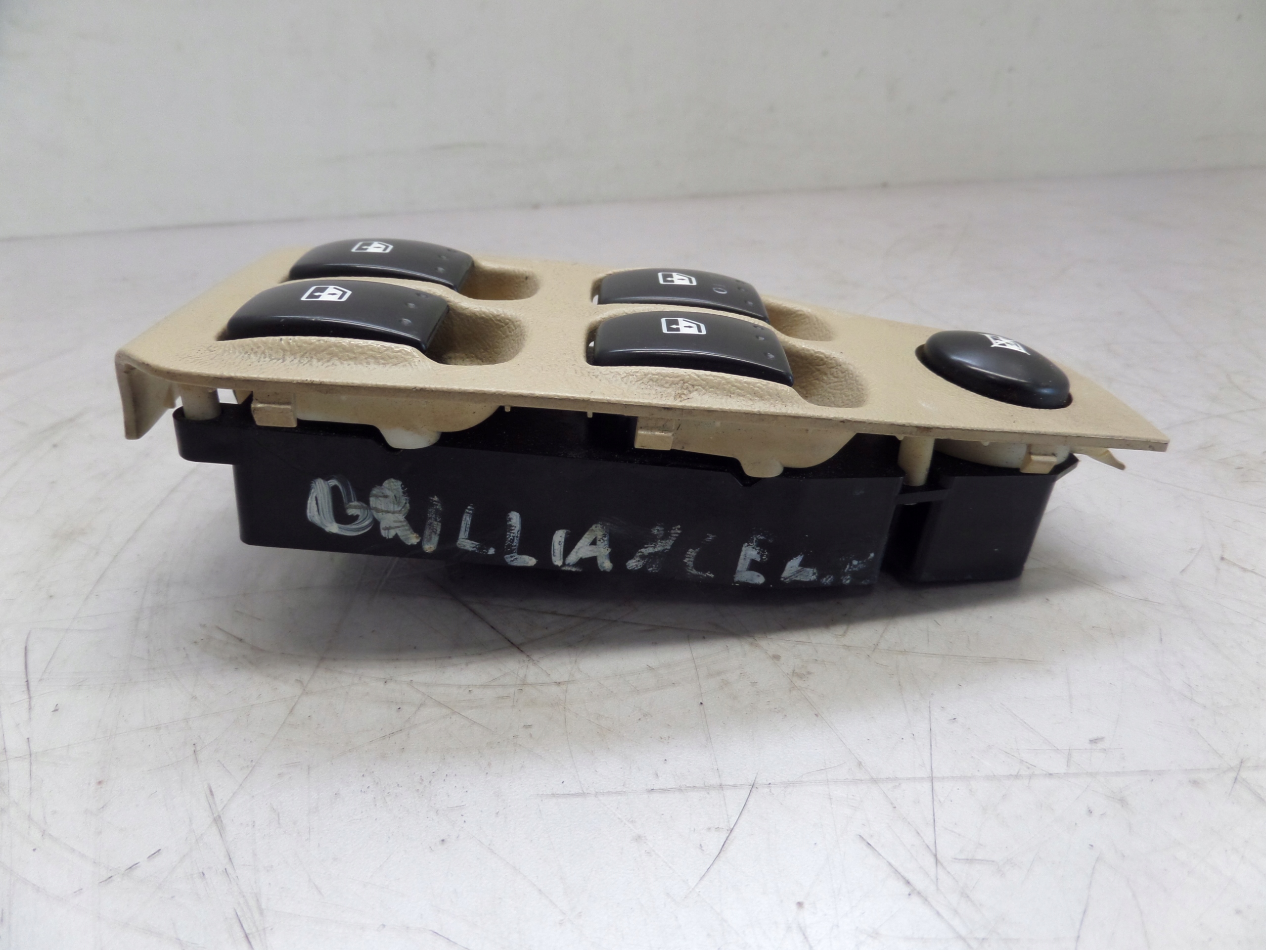 BRILLIANCE BS6 PANEL window control switch 03194000