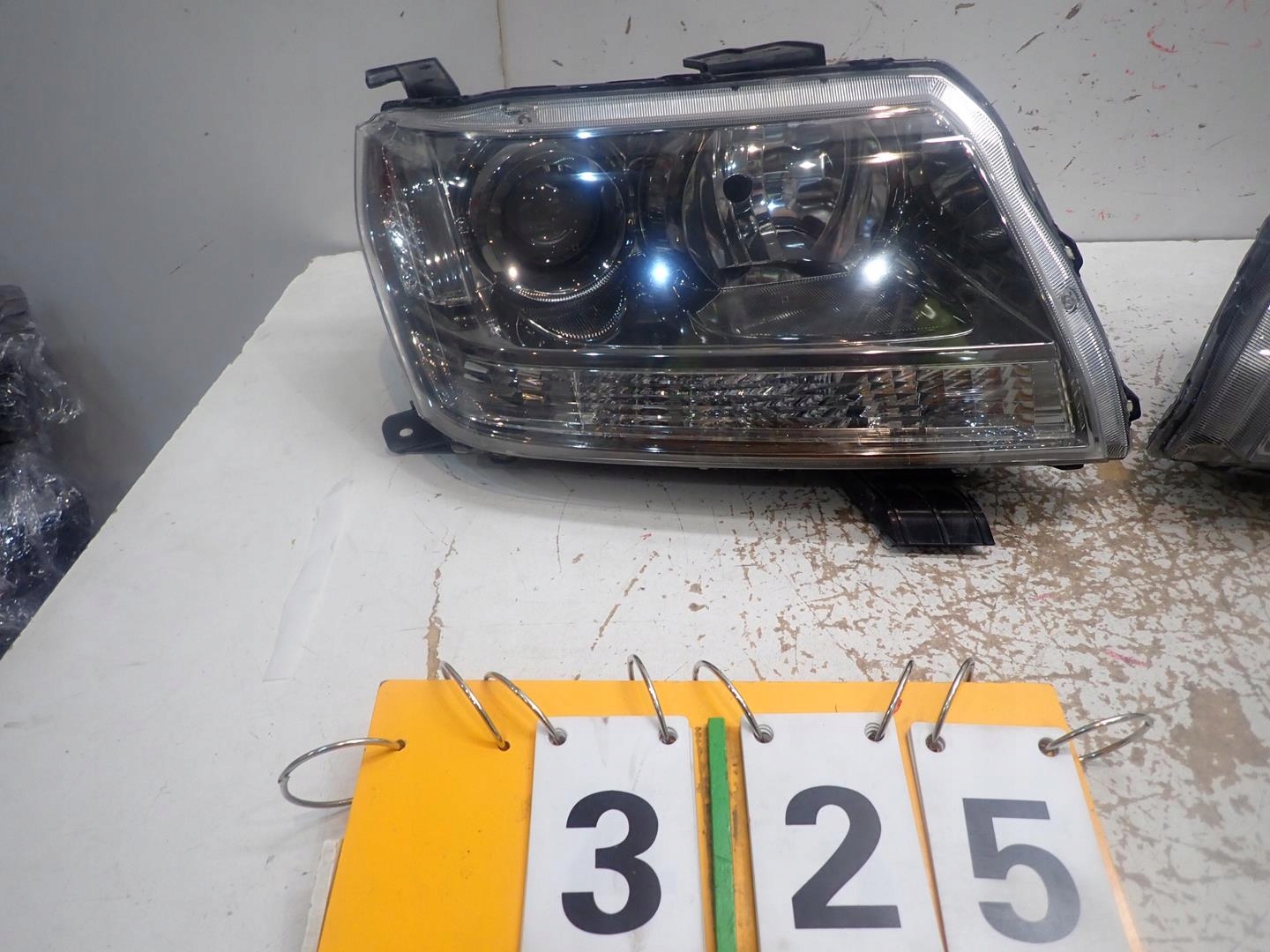 light front right SUZUKI VITARA II 2005-2012