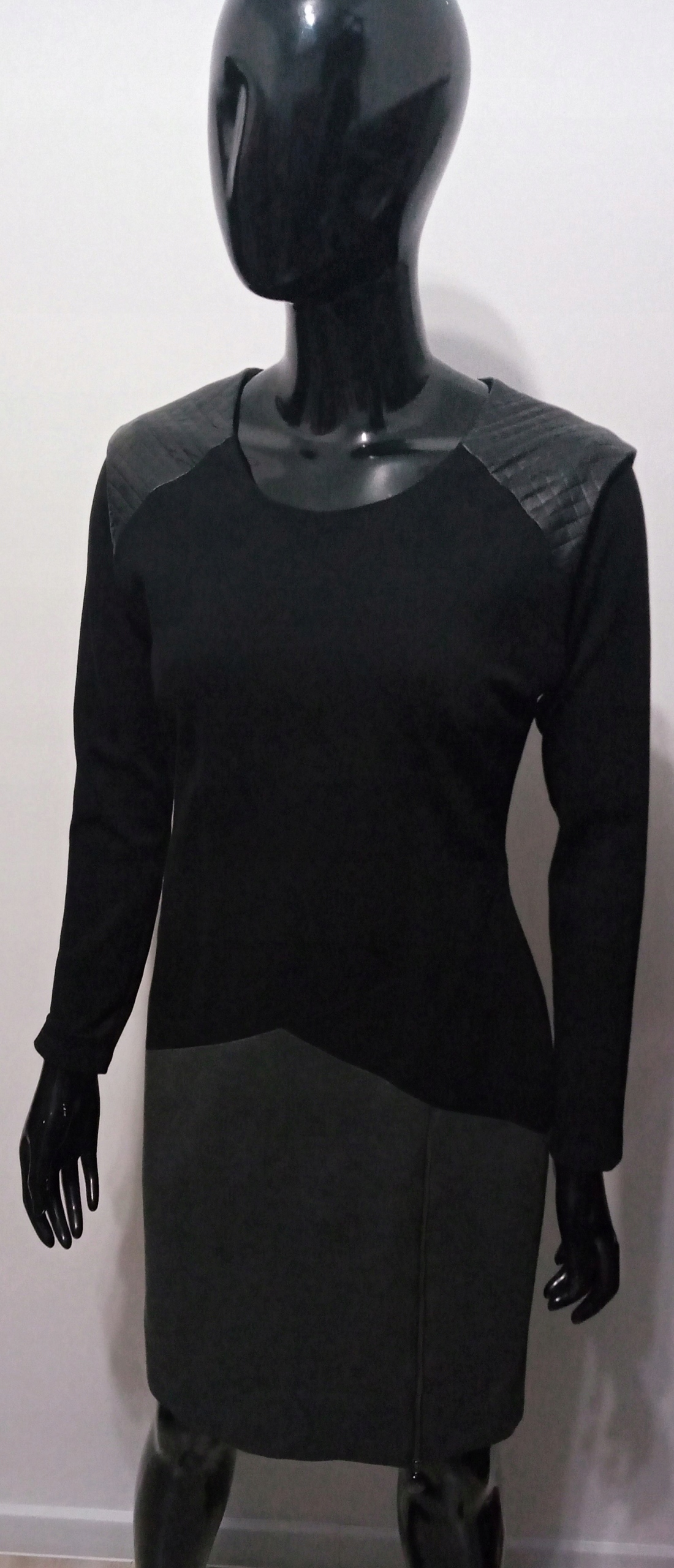 Šaty Pierre Cardin vel. 40