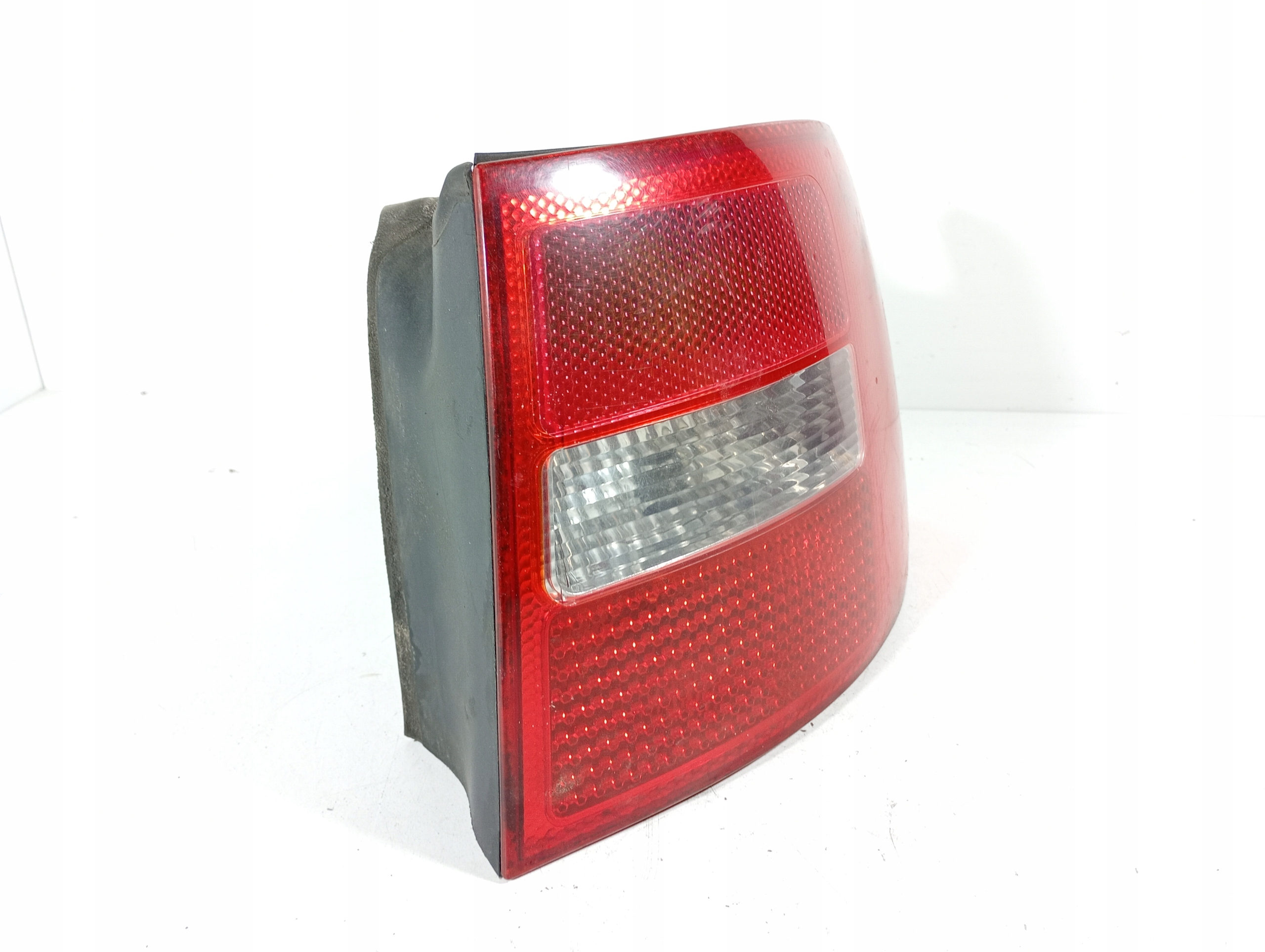 Audi A6 C5 LIFT KOMBI 97-04 light right rear rear part OE 4B9945096F