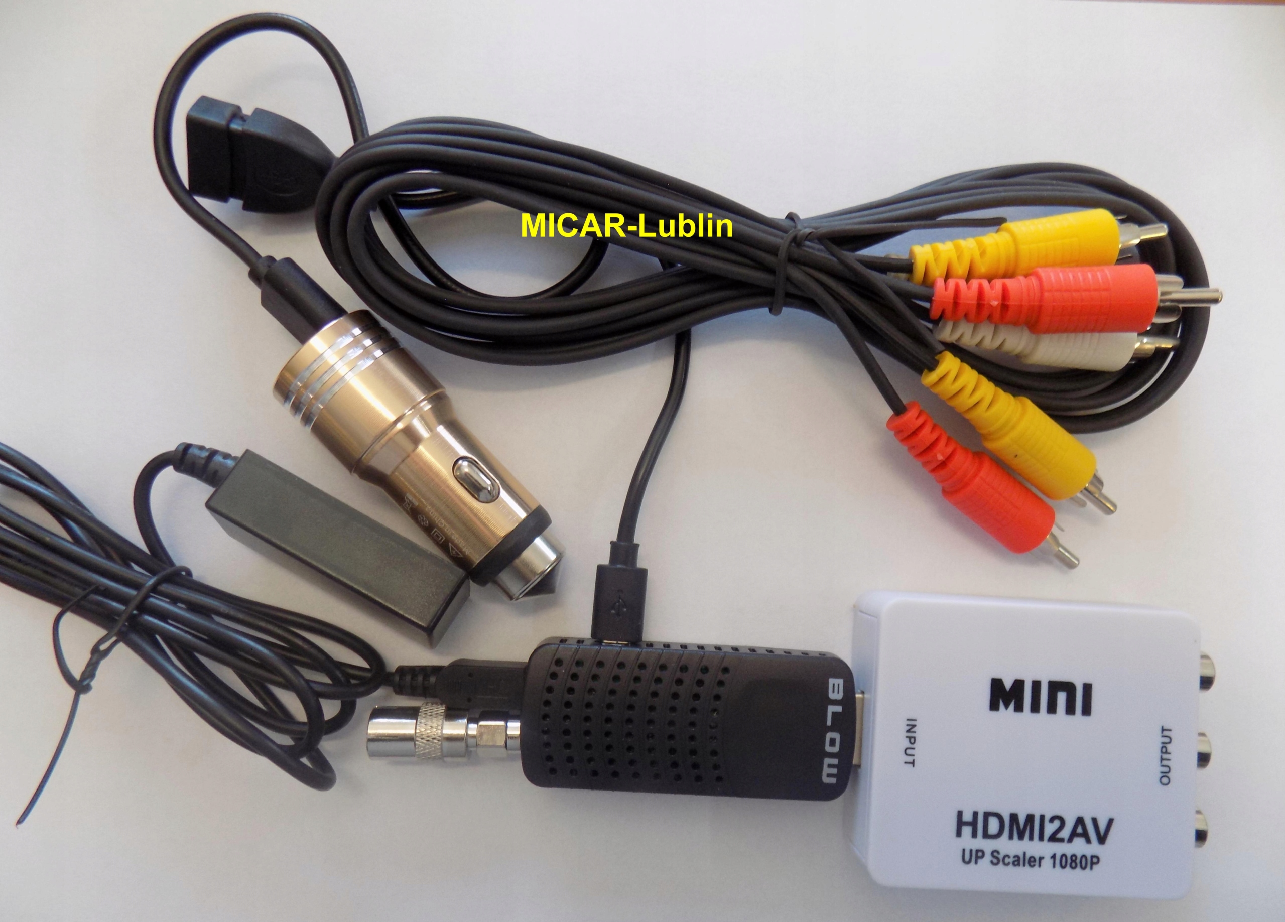 Samochodowy tuner DVB-T2 mini 12/24V +antena mag. Radio AM FM