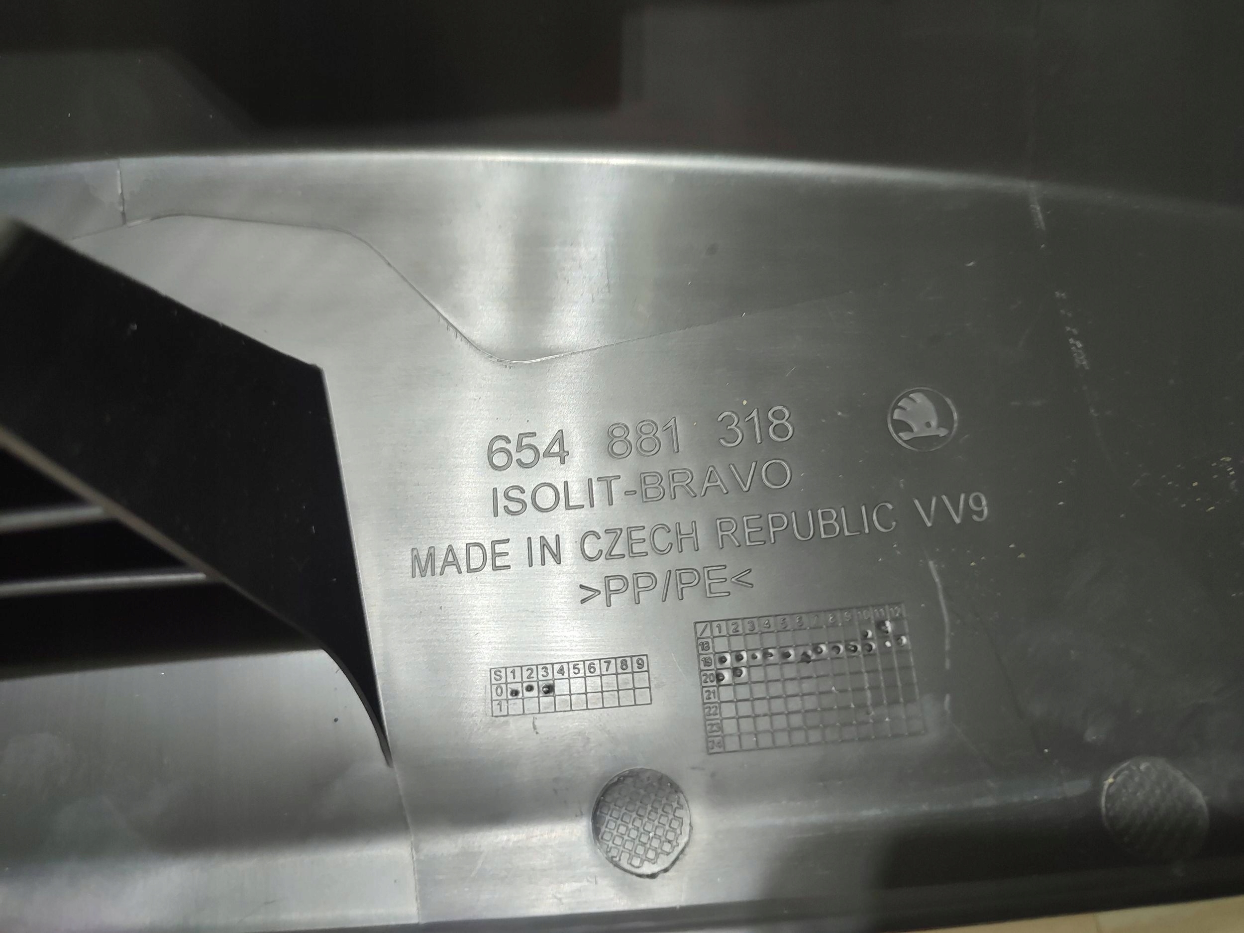 Skoda Scala 2020 front side right side seat