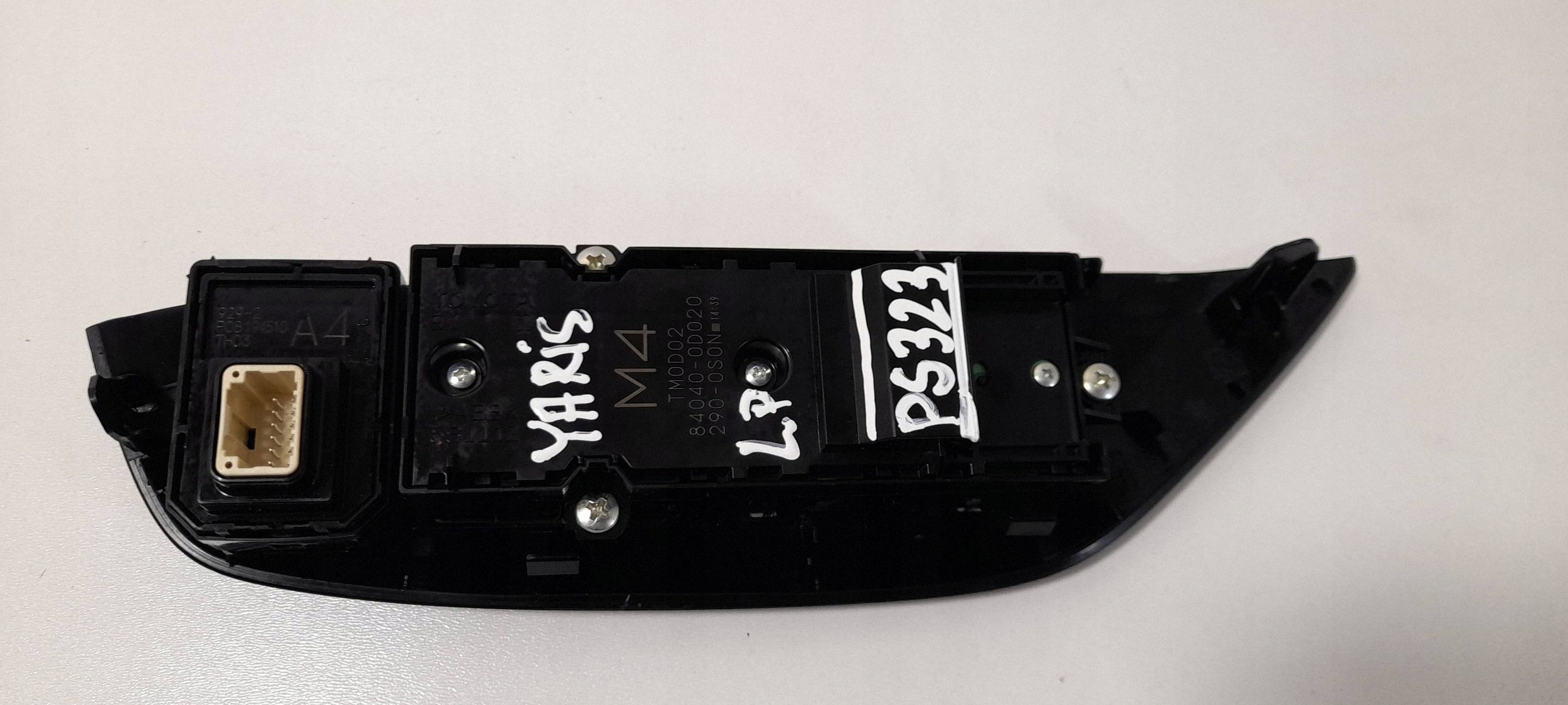 Toyota Yaris IV XP21 window control switch 840400D020 (PS323)